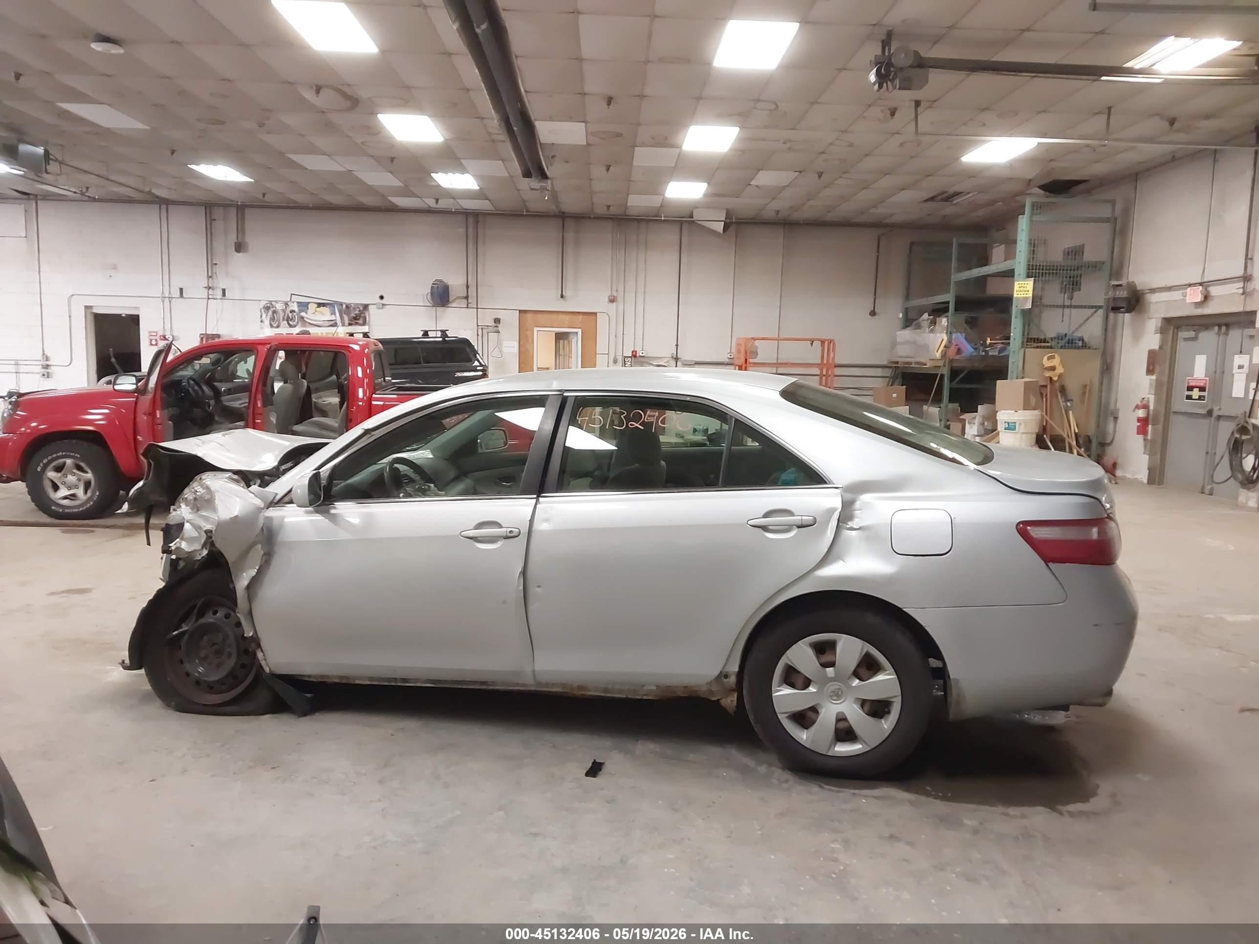 2007 Toyota Camry Le V6 Silver vin: 4T1BK46K67U553995