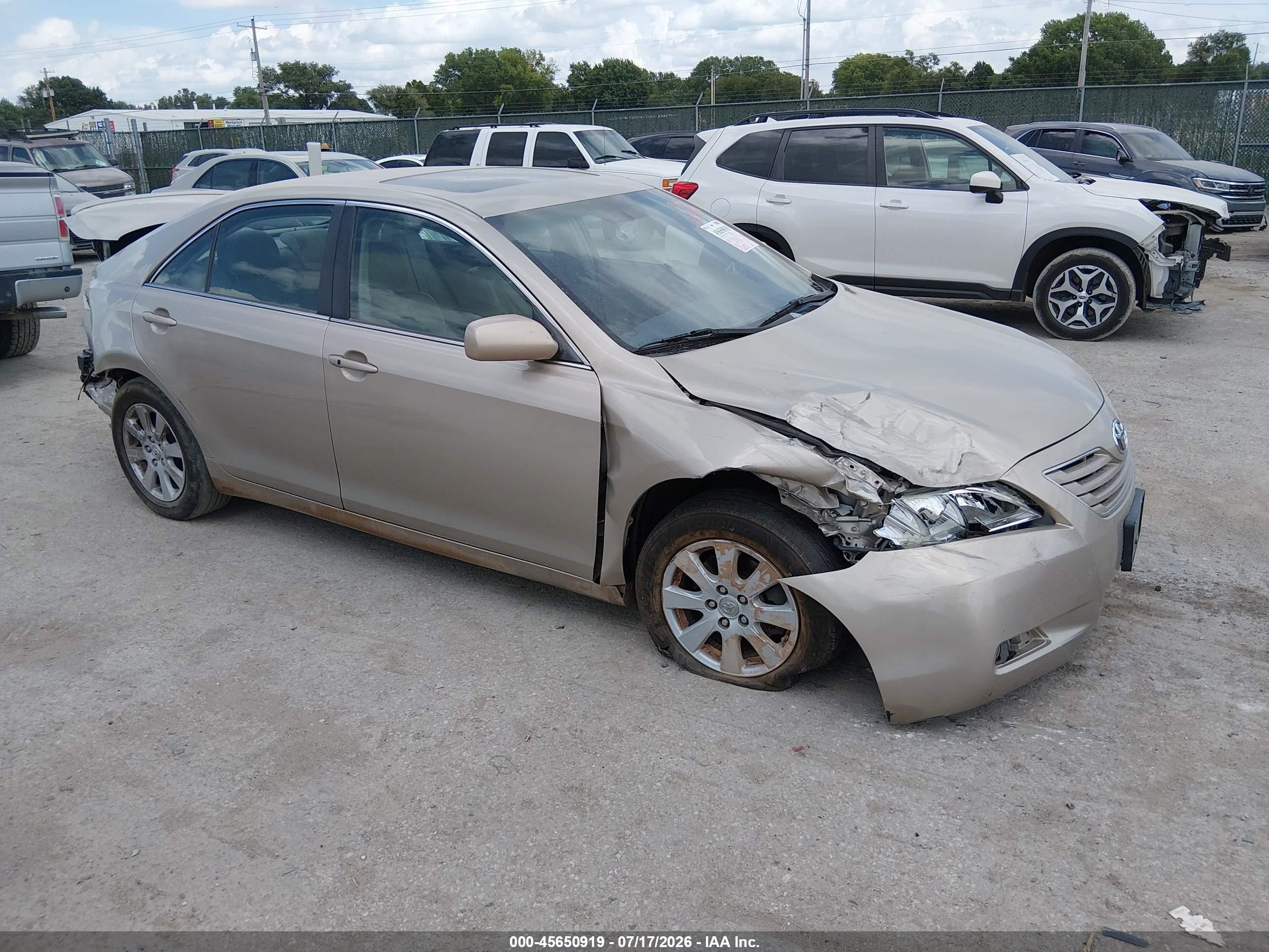 2008 Toyota Camry Xle Gold vin: 4T1BK46K68U574976