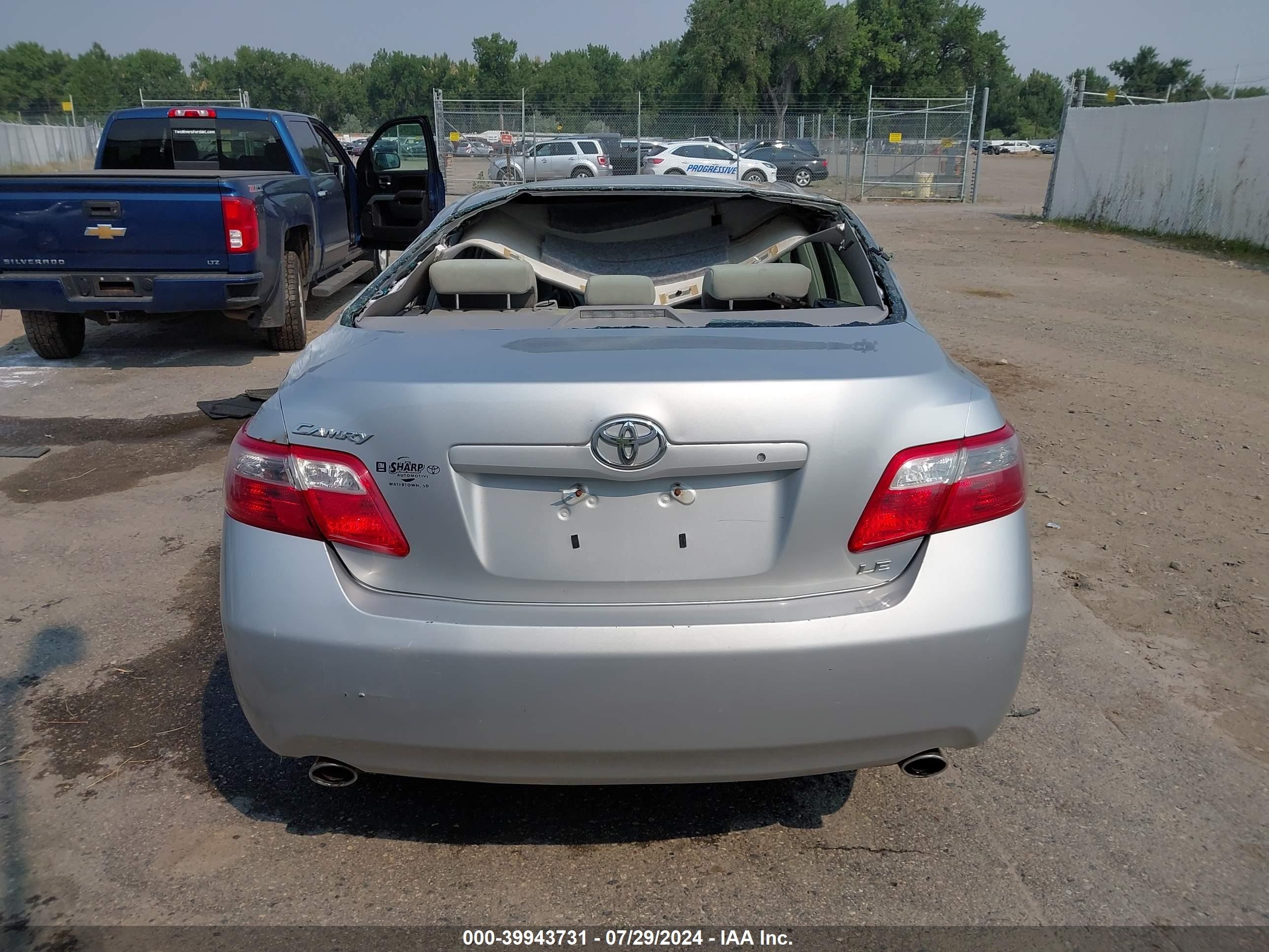 2007 Toyota Camry Le V6/se V6/xle V6 Silver vin: 4T1BK46K77U013734