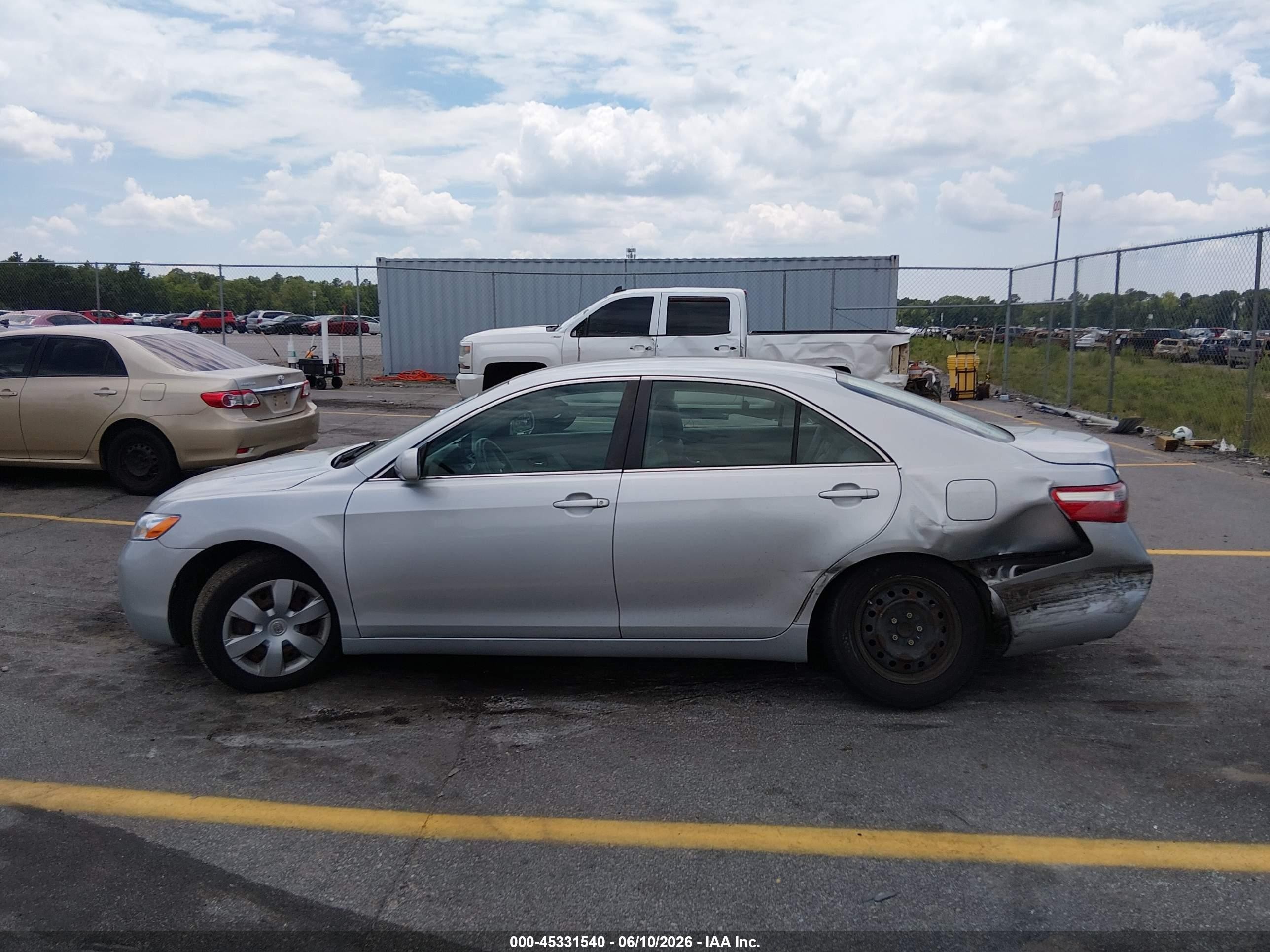 2007 Toyota Camry Le V6 Silver vin: 4T1BK46K77U034471