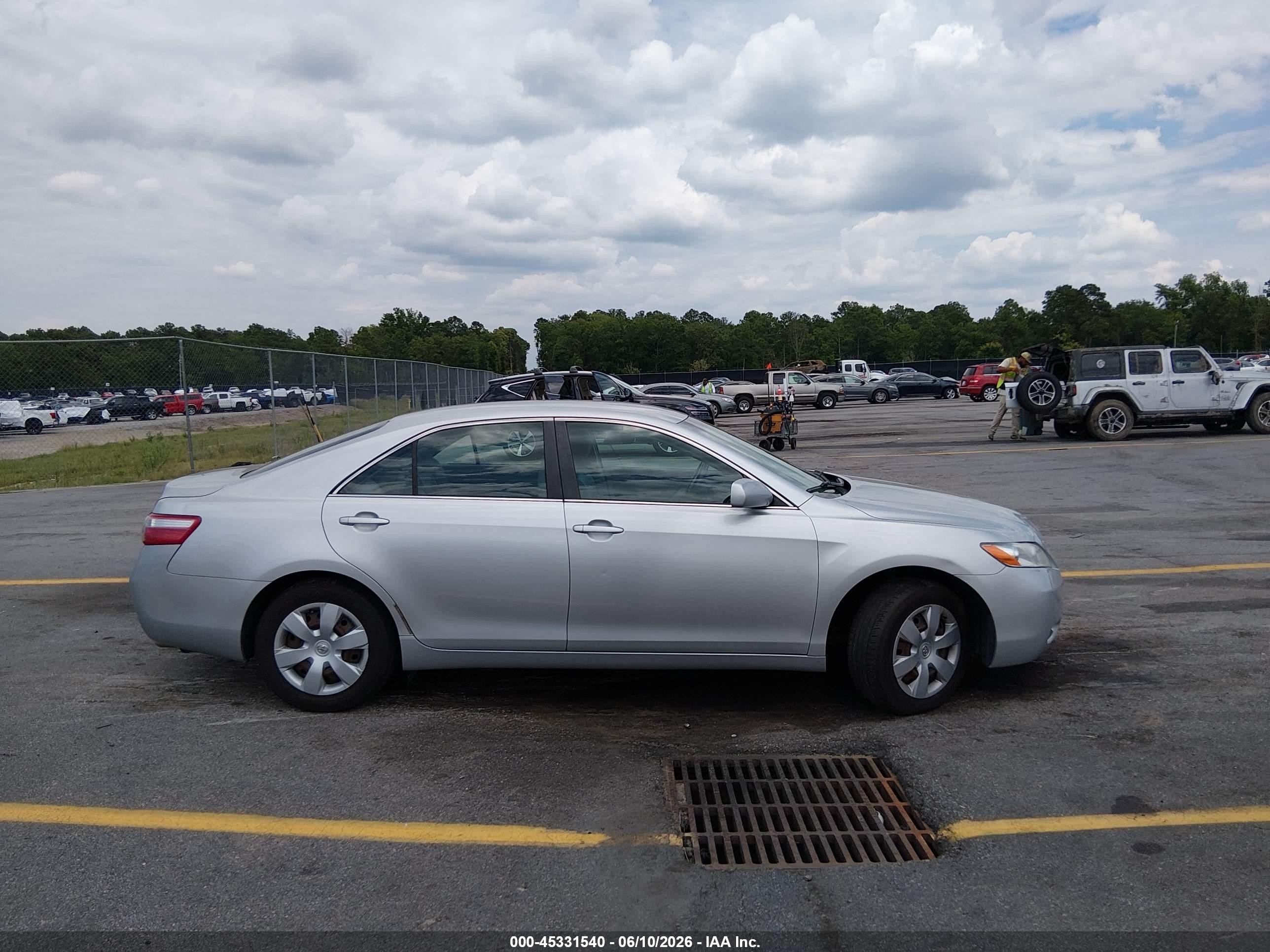 2007 Toyota Camry Le V6 Silver vin: 4T1BK46K77U034471