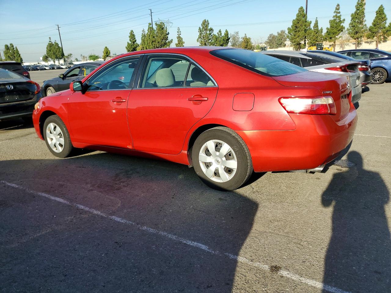 2007 Toyota Camry Le V6 Red vin: 4T1BK46K77U039802
