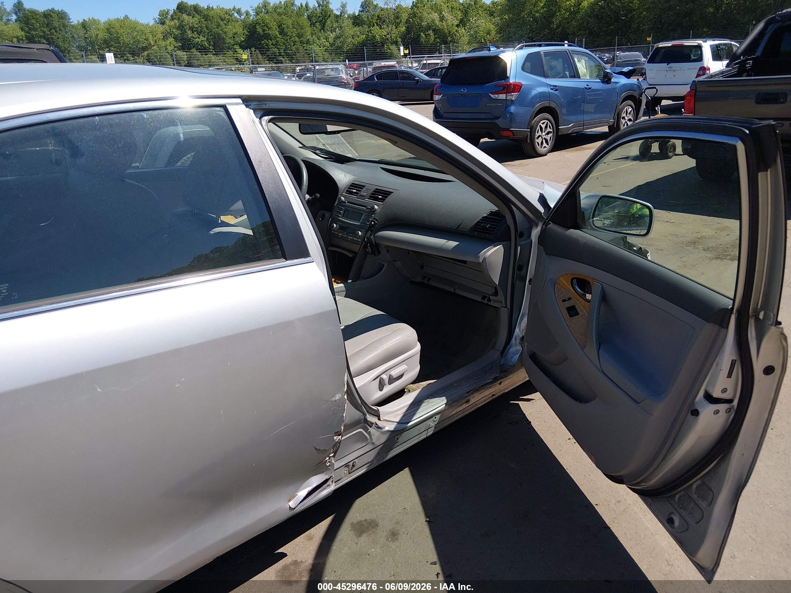 2007 Toyota Camry Xle V6 Silver vin: 4T1BK46K77U508757