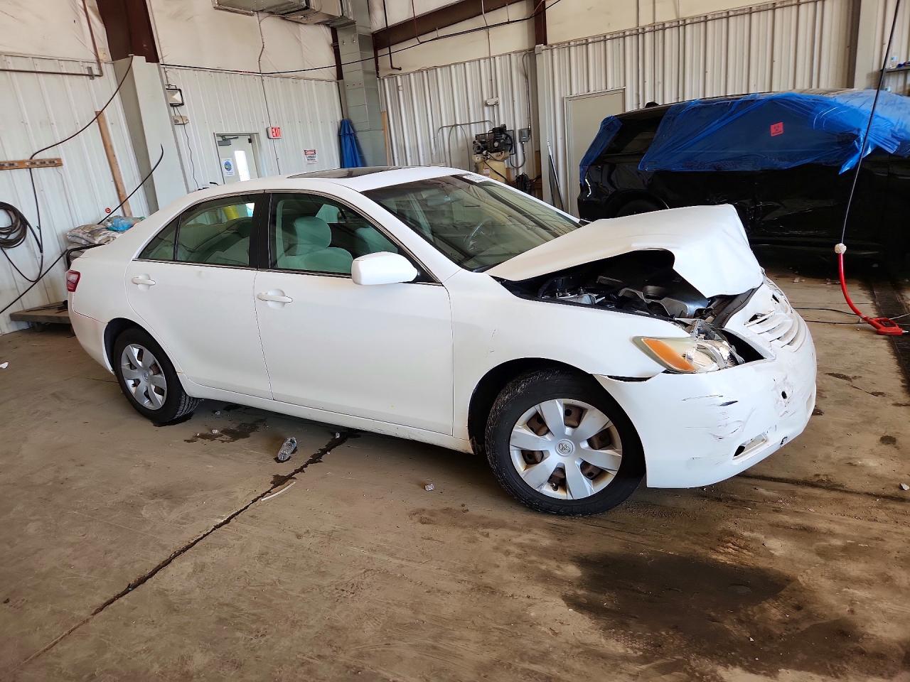 2007 Toyota Camry Le V6 White vin: 4T1BK46K77U514946