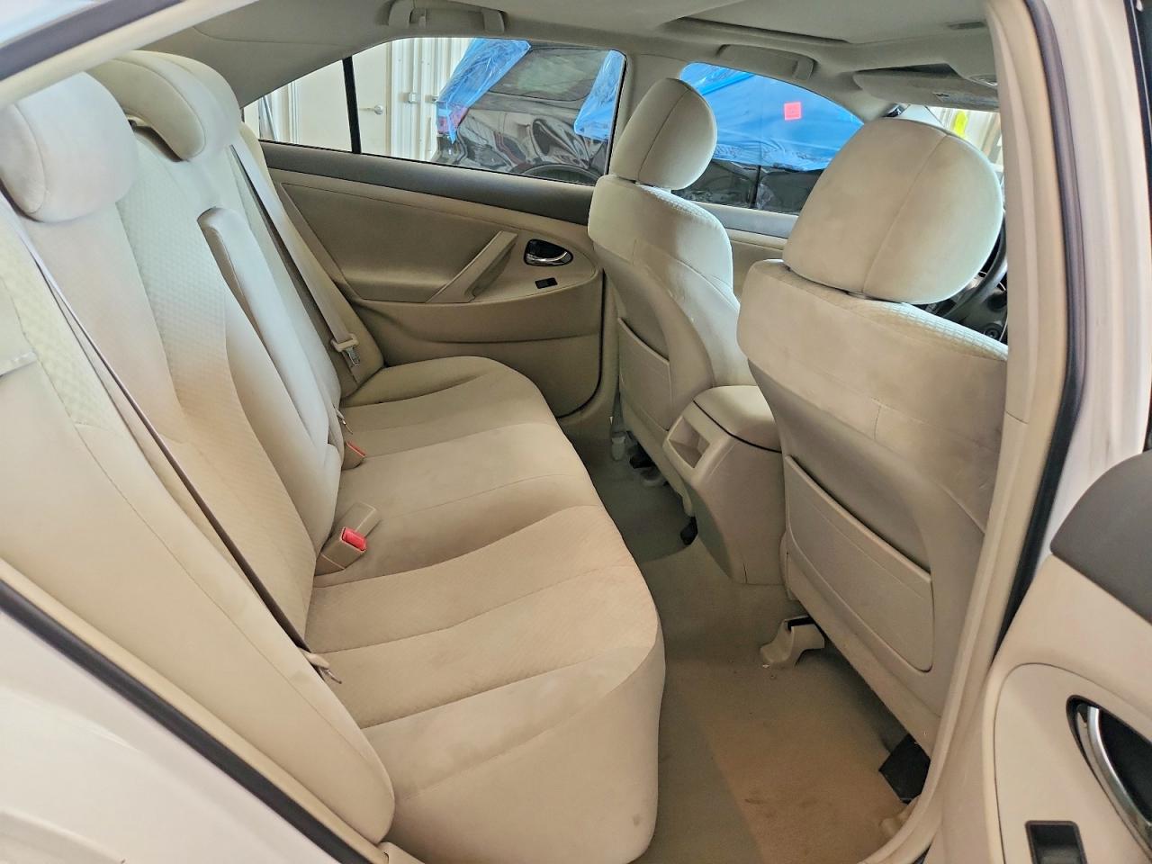 2007 Toyota Camry Le V6 White vin: 4T1BK46K77U514946