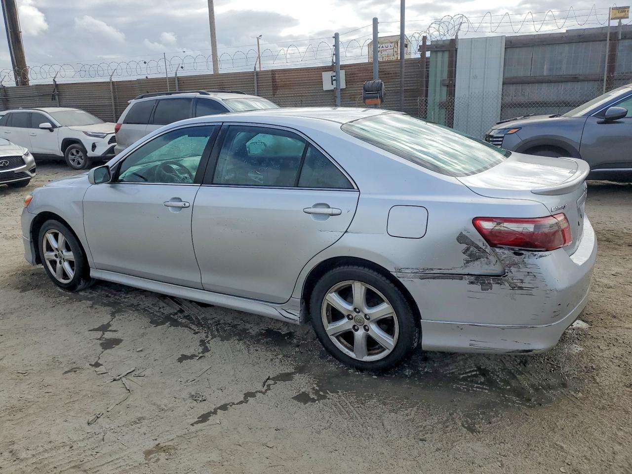 2007 Toyota Camry Se V6 Silver vin: 4T1BK46K77U535330