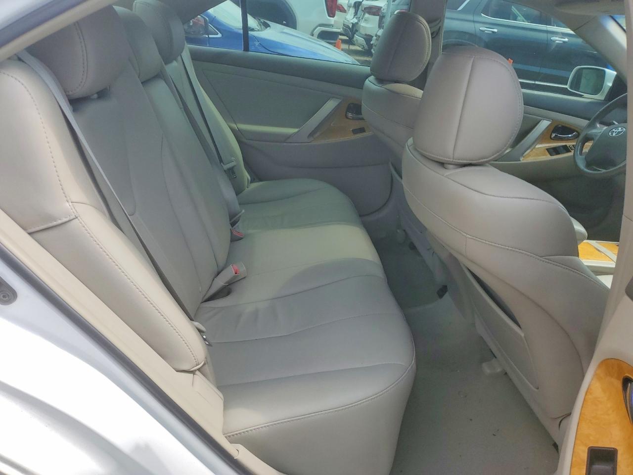 2007 Toyota Camry Xle V6 White vin: 4T1BK46K77U547929