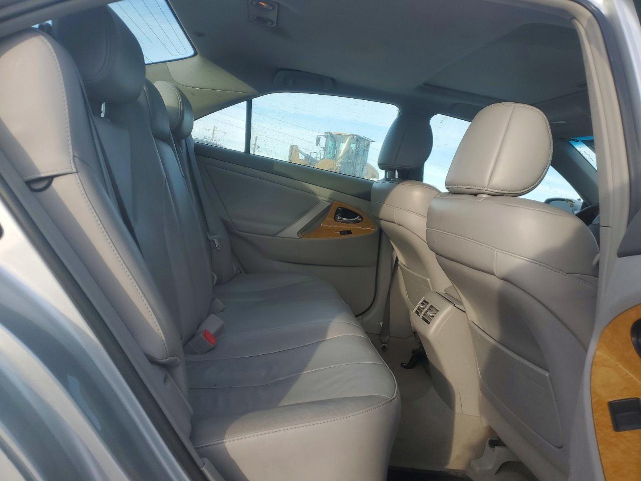 2007 Toyota Camry Le Silver vin: 4T1BK46K77U551639