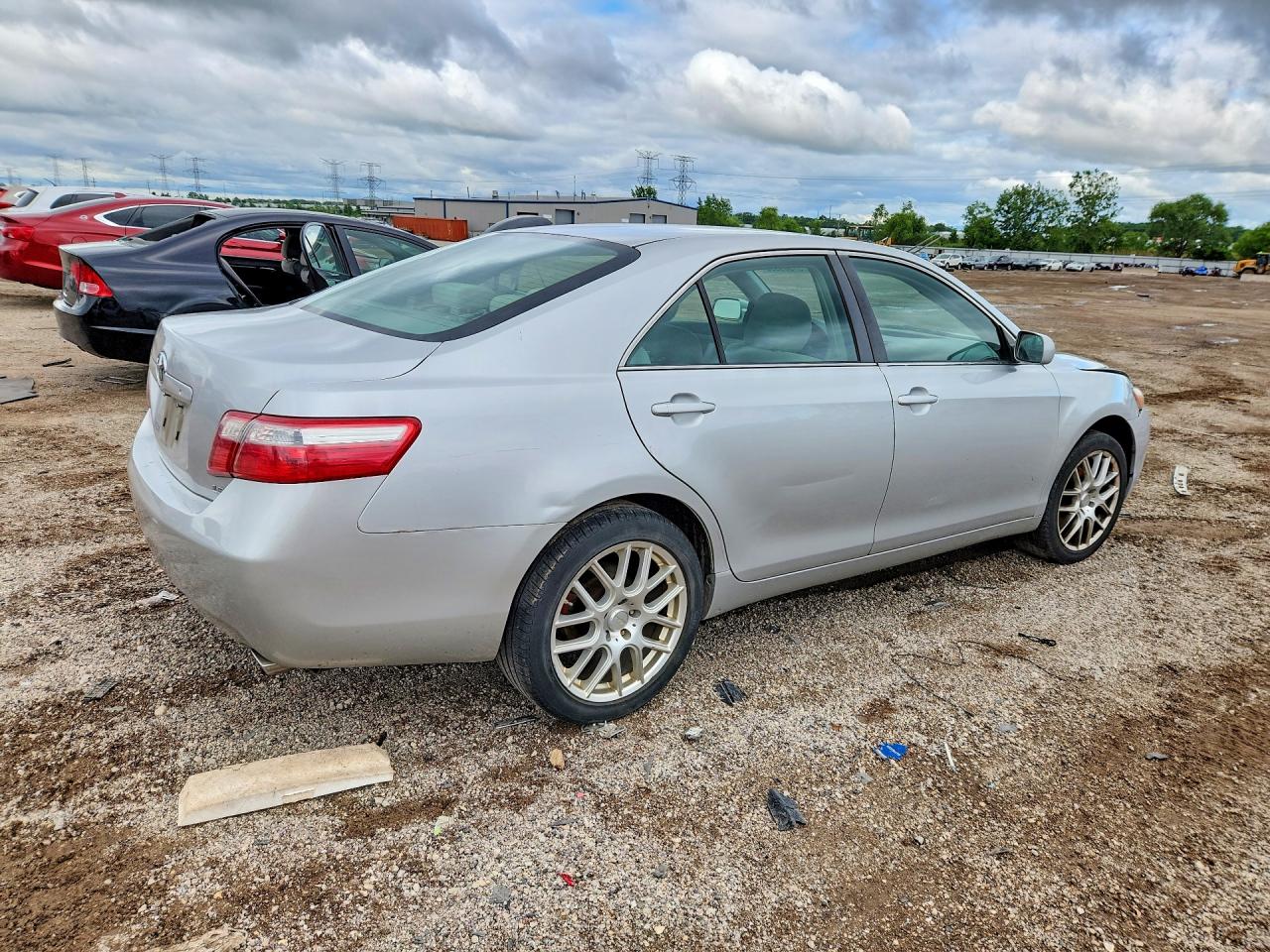 2008 Toyota Camry Le V6 Silver vin: 4T1BK46K78U575778