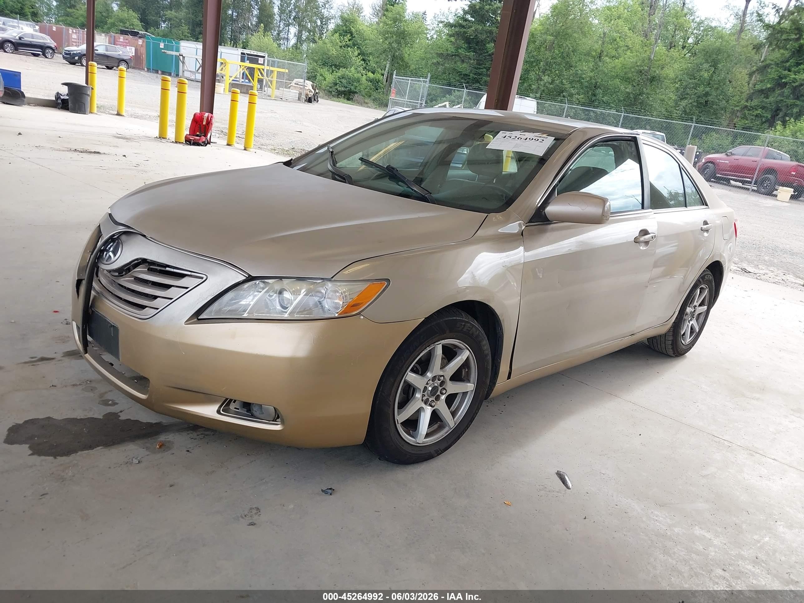 2007 Toyota Camry Xle V6 Gold vin: 4T1BK46K87U010907