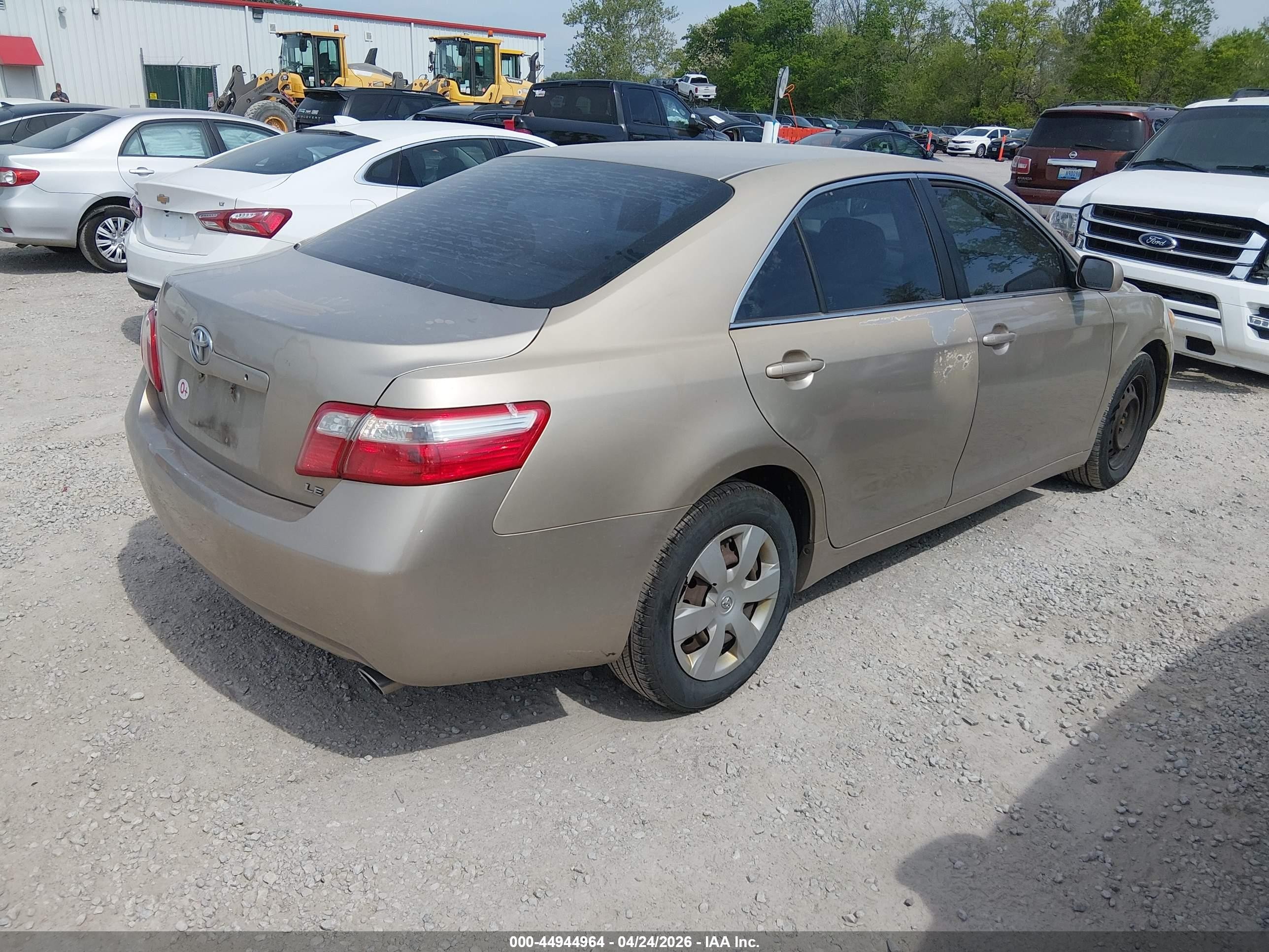 2007 Toyota Camry Le V6 Золотой vin: 4T1BK46K87U054518