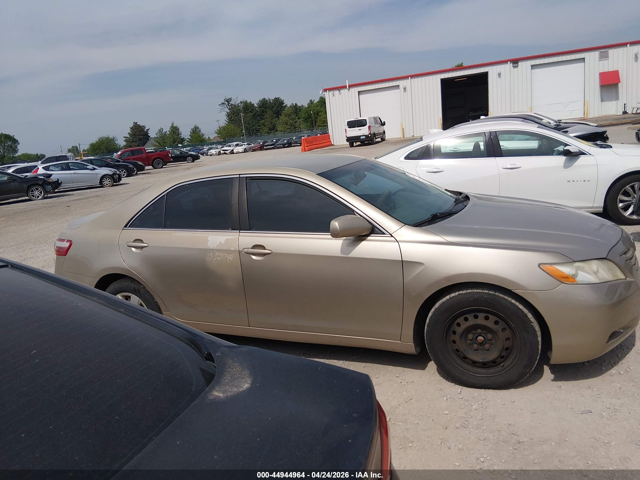 2007 Toyota Camry Le V6 Золотой vin: 4T1BK46K87U054518
