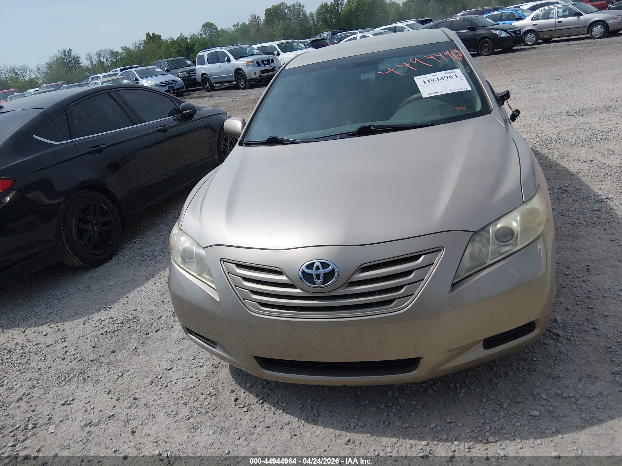 2007 Toyota Camry Le V6 Золотой vin: 4T1BK46K87U054518