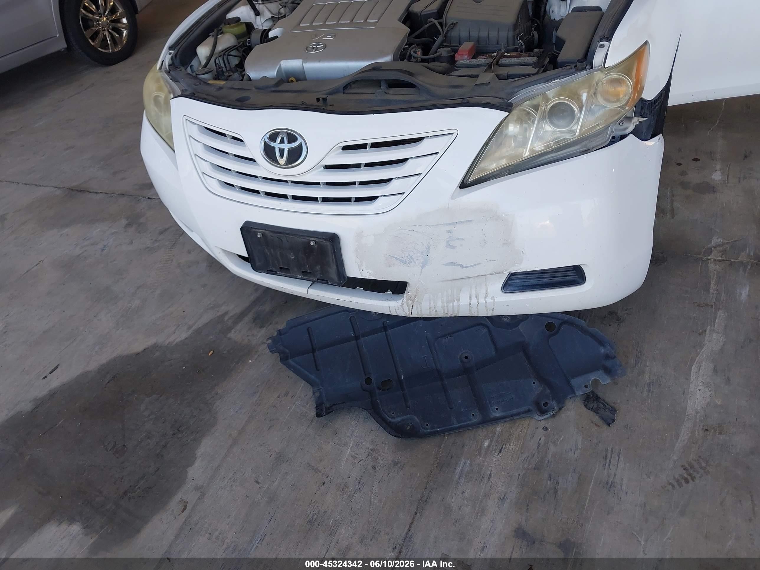 2007 Toyota Camry Le V6 White vin: 4T1BK46K87U512347