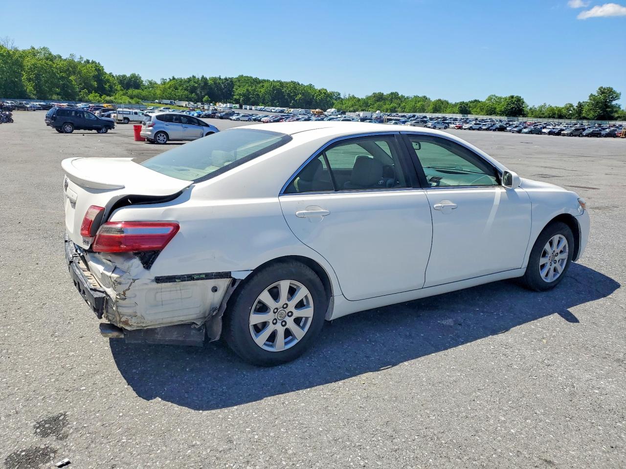 2007 Toyota Camry White vin: 4T1BK46K87U521985