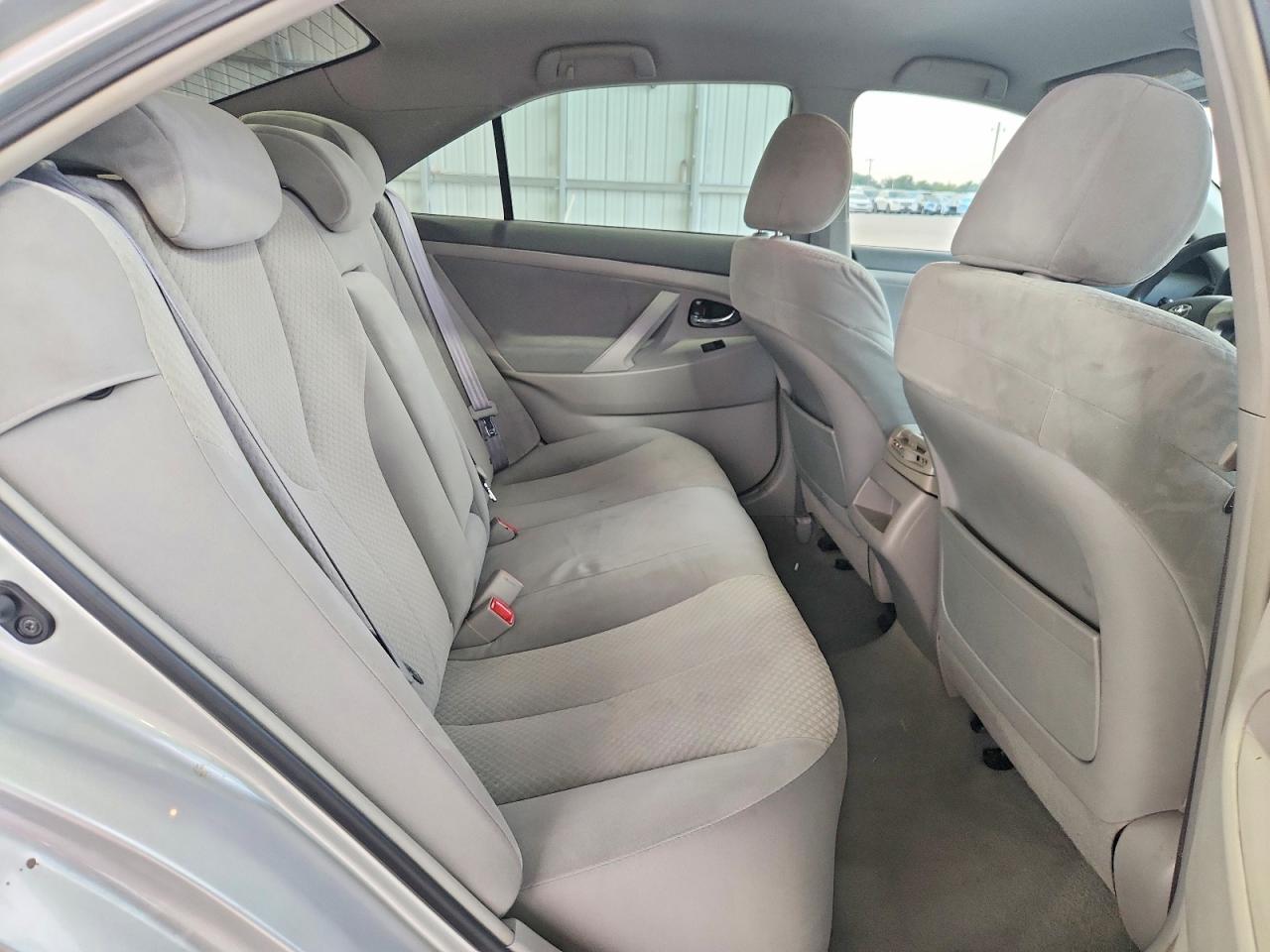 2007 Toyota Camry Le V6 Silver vin: 4T1BK46K87U550273