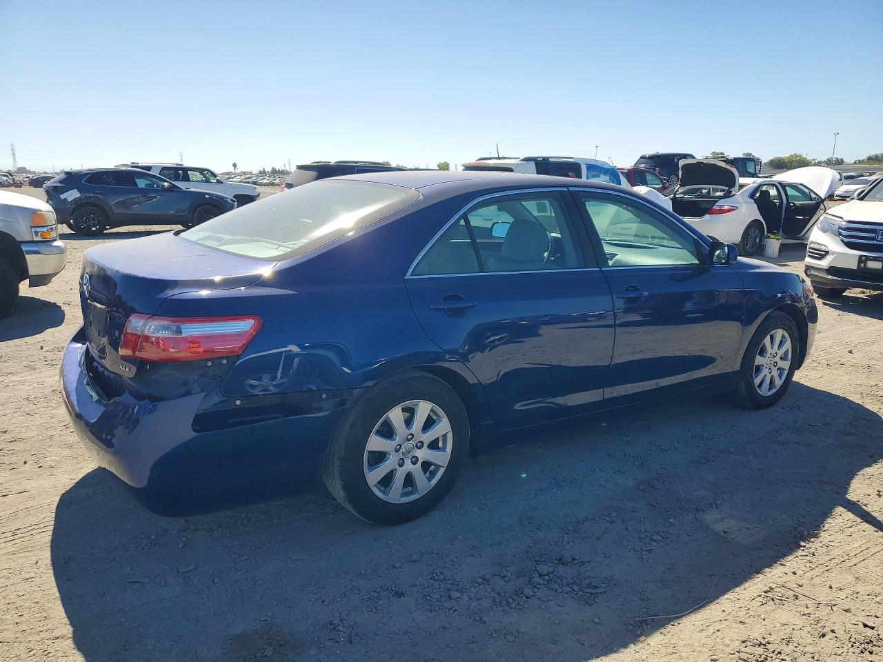 2007 Toyota Camry Xle V6 Blue vin: 4T1BK46KX7U007412