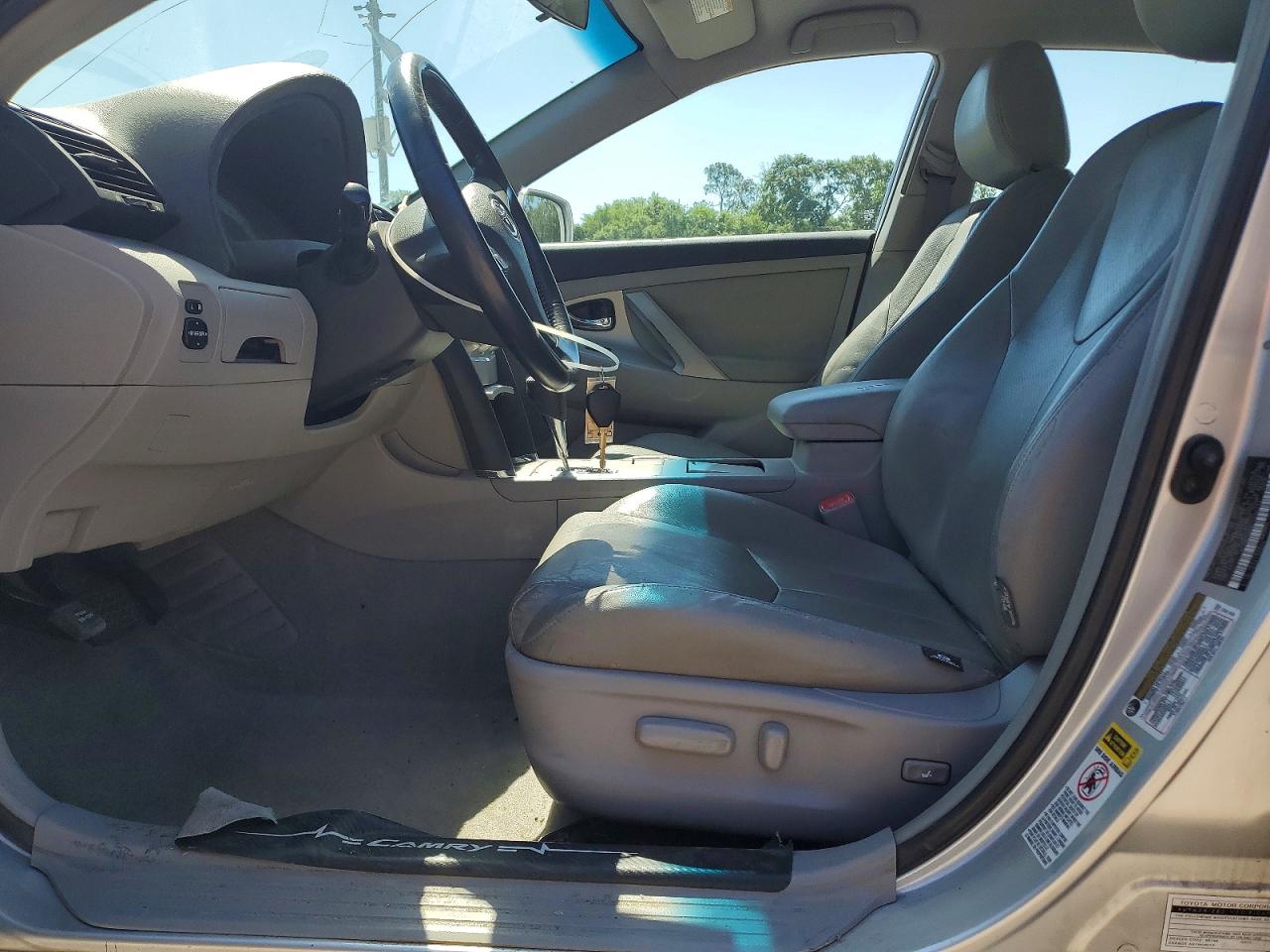 2007 Toyota Camry Se V6 Silver vin: 4T1BK46KX7U045142