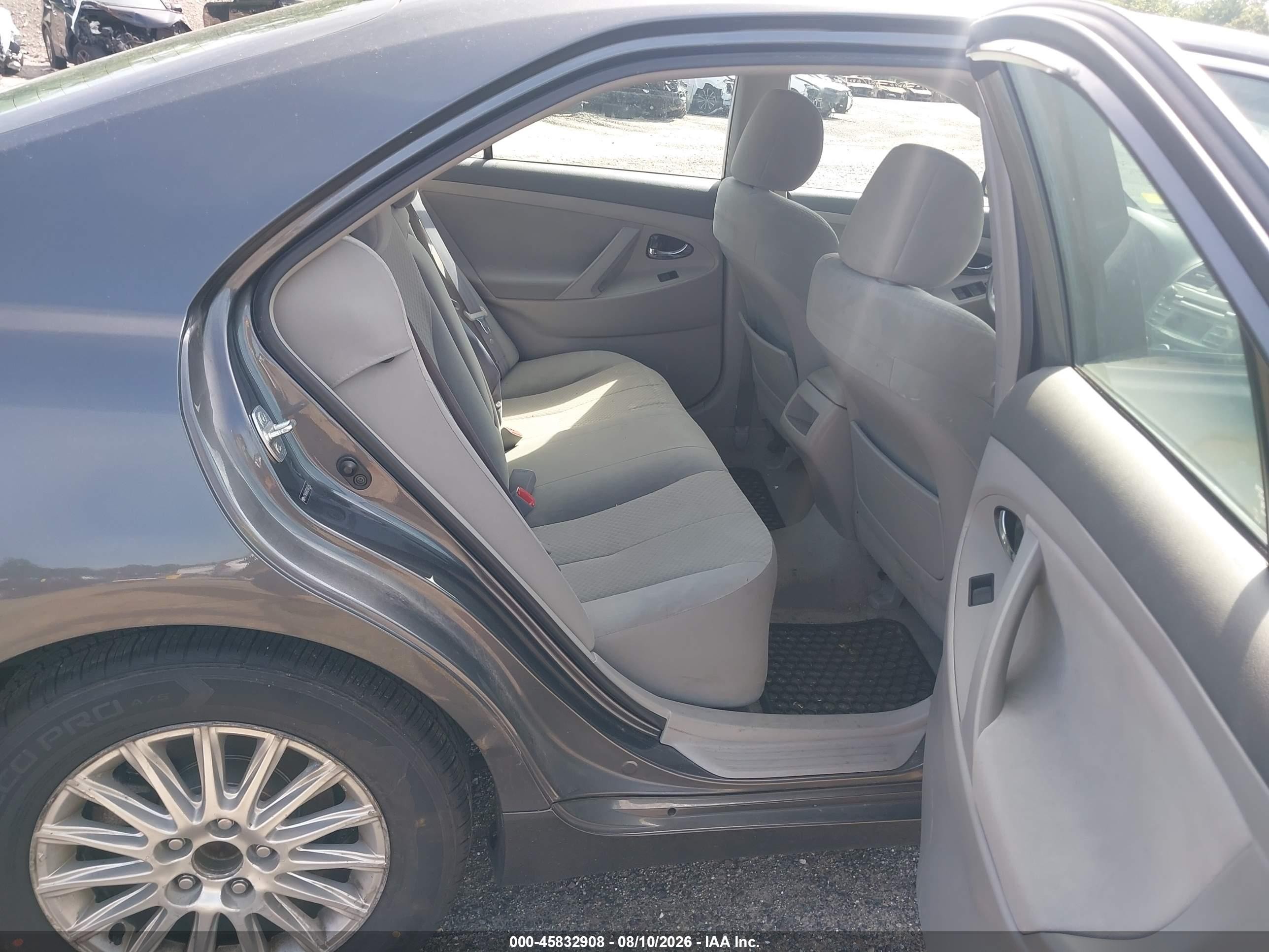 2007 Toyota Camry Le V6 Gray vin: 4T1BK46KX7U045366