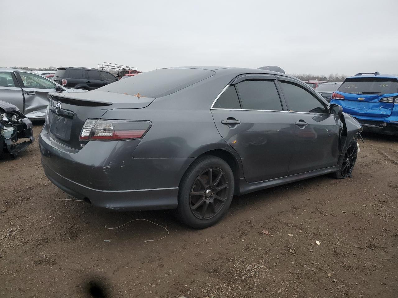 2007 Toyota Camry Le Gray vin: 4T1BK46KX7U046680