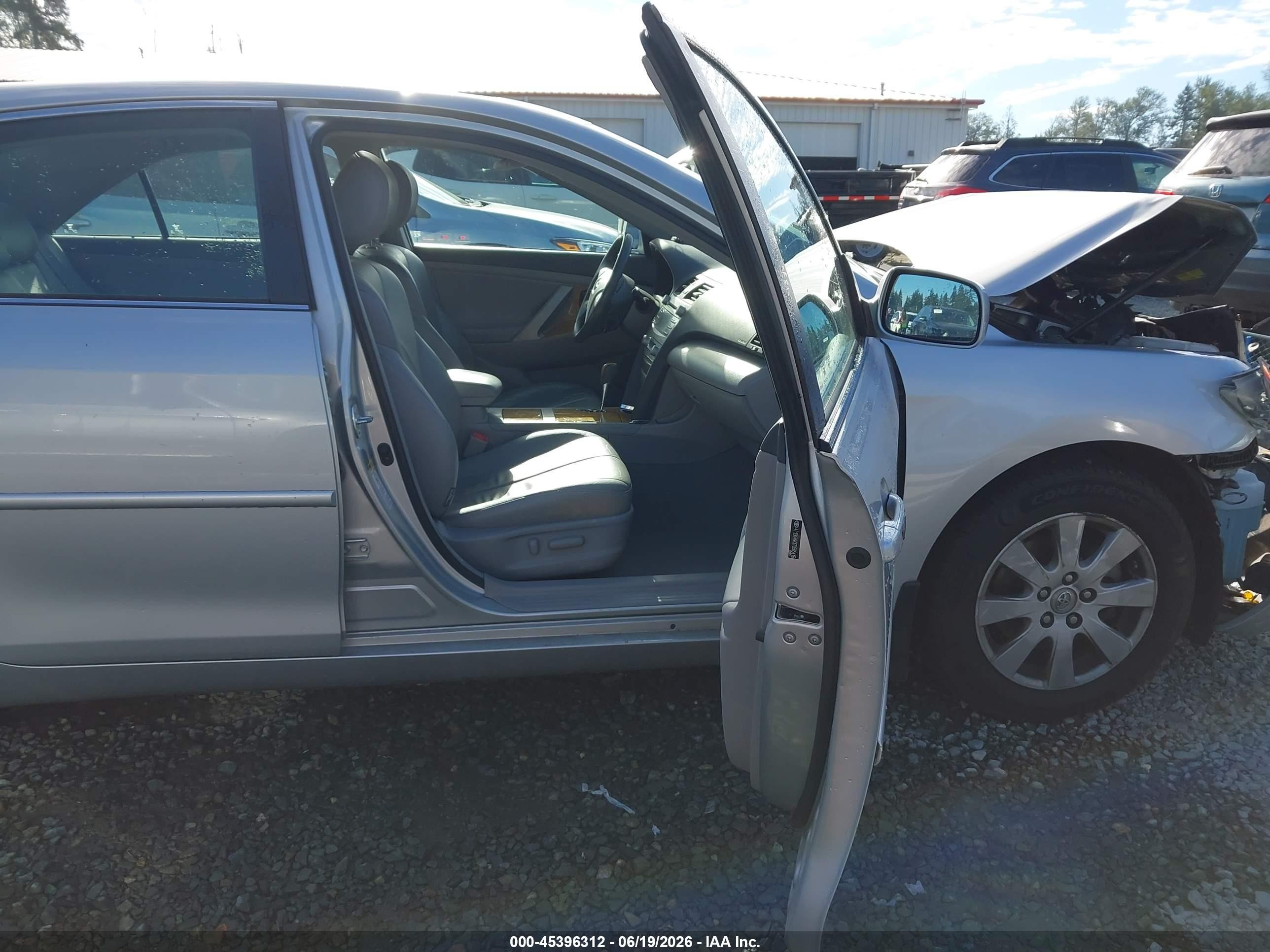 2007 Toyota Camry Xle V6 Silver vin: 4T1BK46KX7U505416