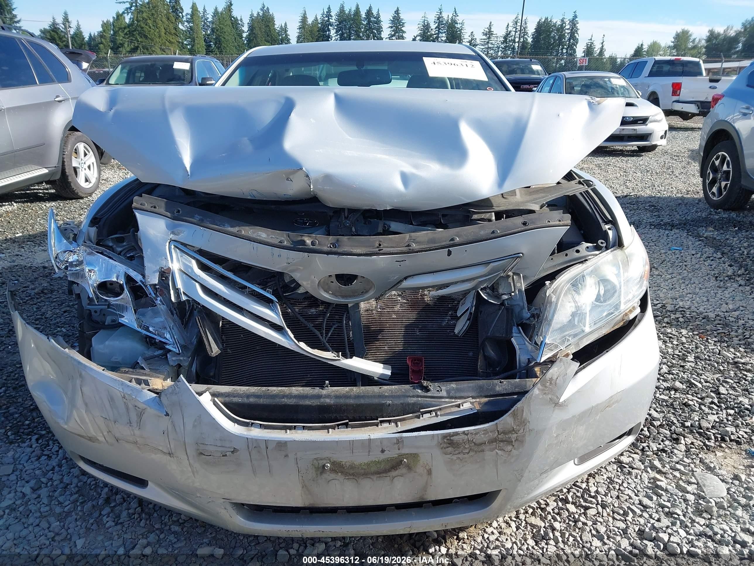 2007 Toyota Camry Xle V6 Silver vin: 4T1BK46KX7U505416