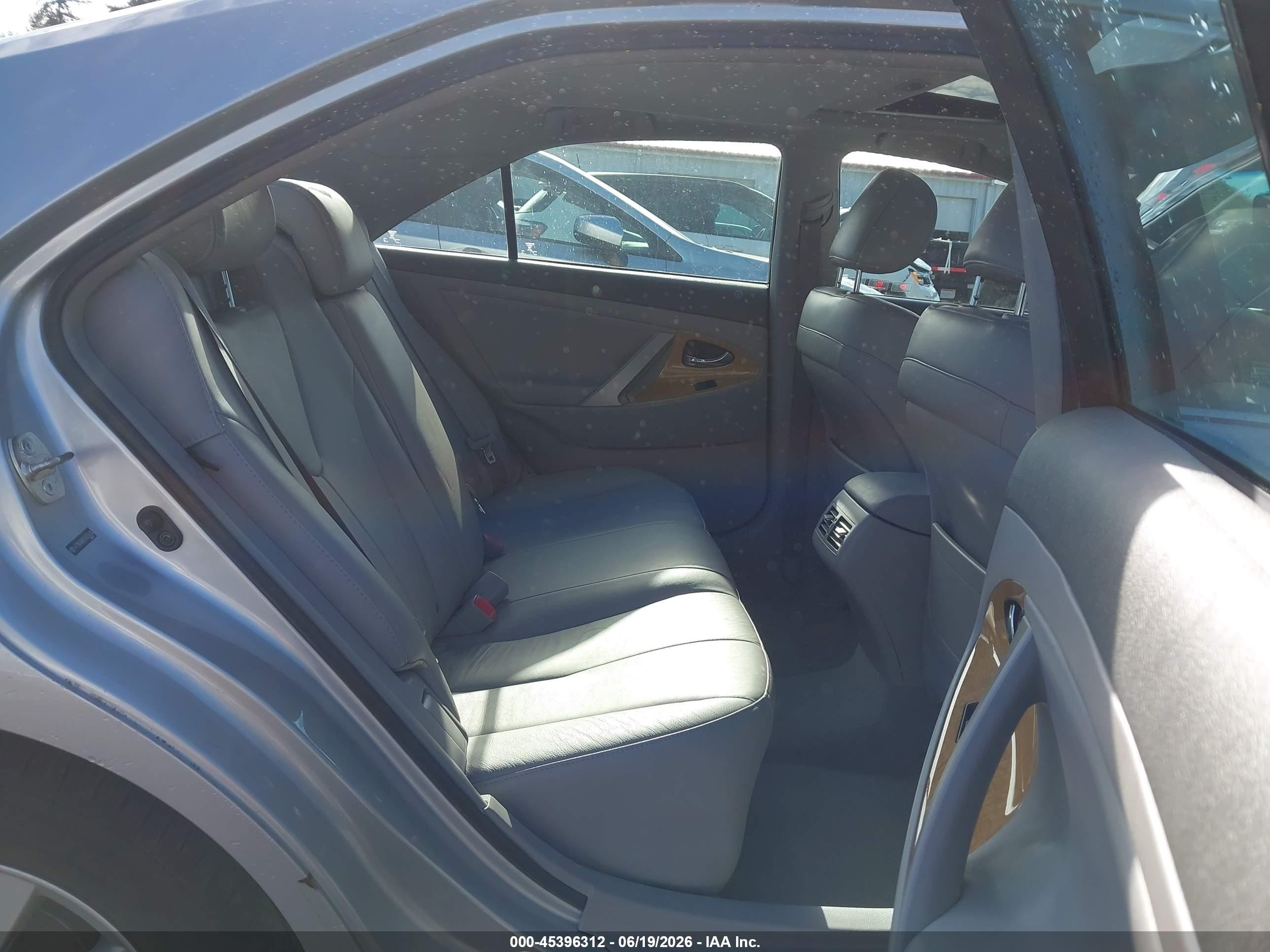 2007 Toyota Camry Xle V6 Silver vin: 4T1BK46KX7U505416