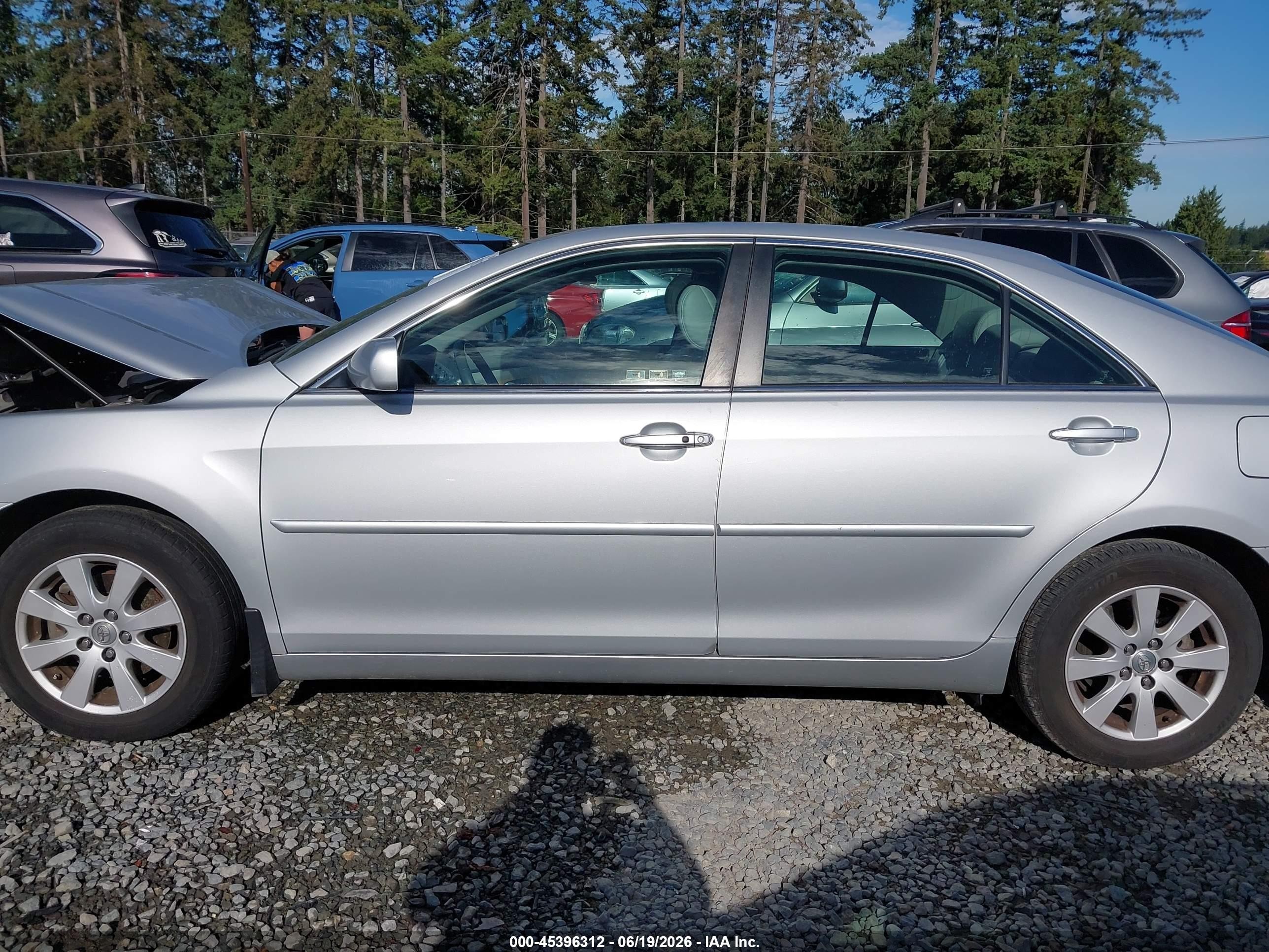 2007 Toyota Camry Xle V6 Silver vin: 4T1BK46KX7U505416