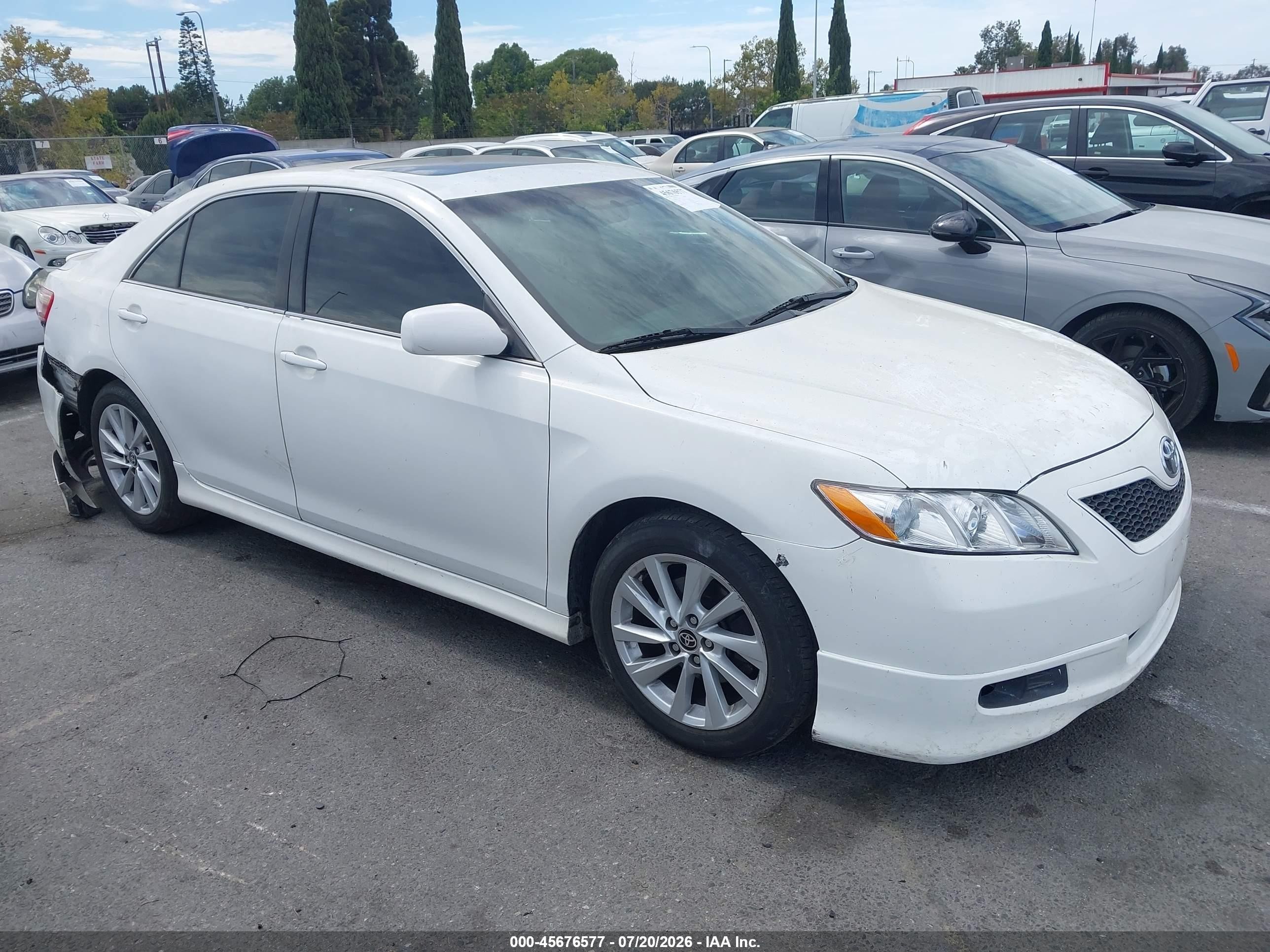 2007 Toyota Camry Se V6 White vin: 4T1BK46KX7U529229