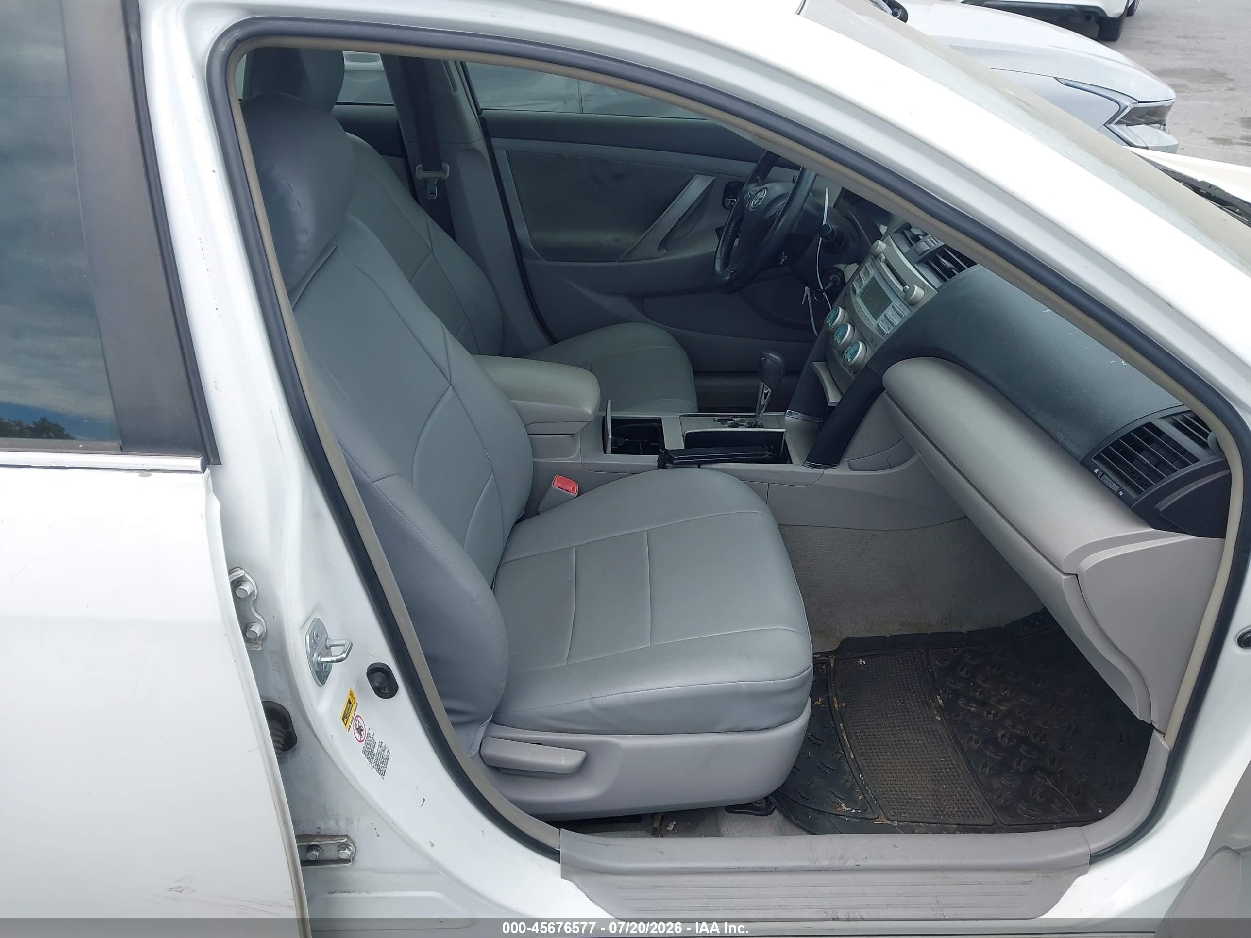 2007 Toyota Camry Se V6 White vin: 4T1BK46KX7U529229