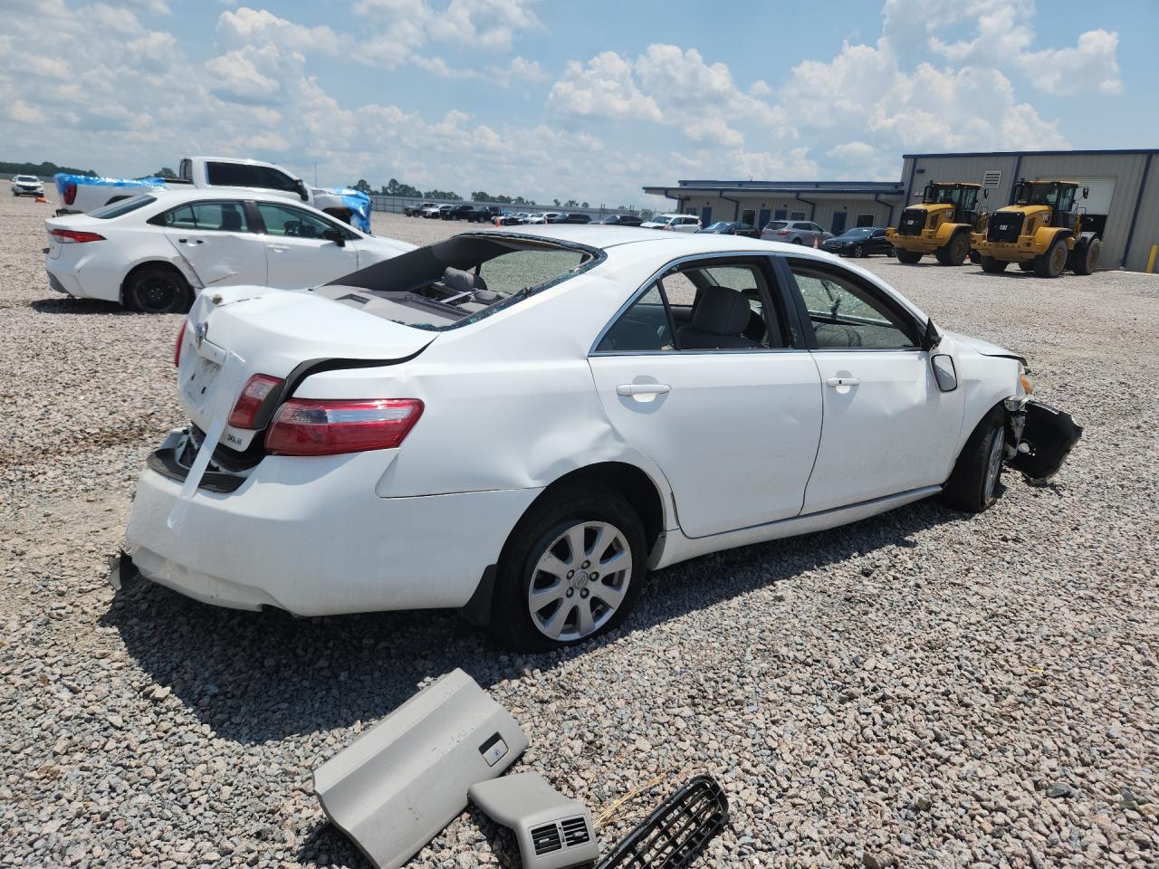 2007 Toyota Camry Xle V6 White vin: 4T1BK46KX7U537962