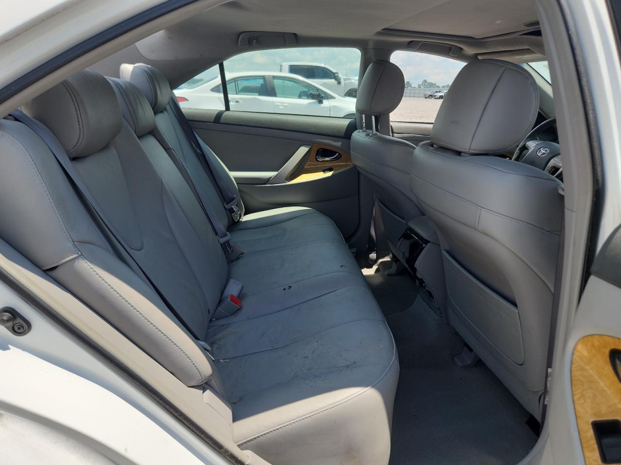 2007 Toyota Camry Xle V6 White vin: 4T1BK46KX7U537962