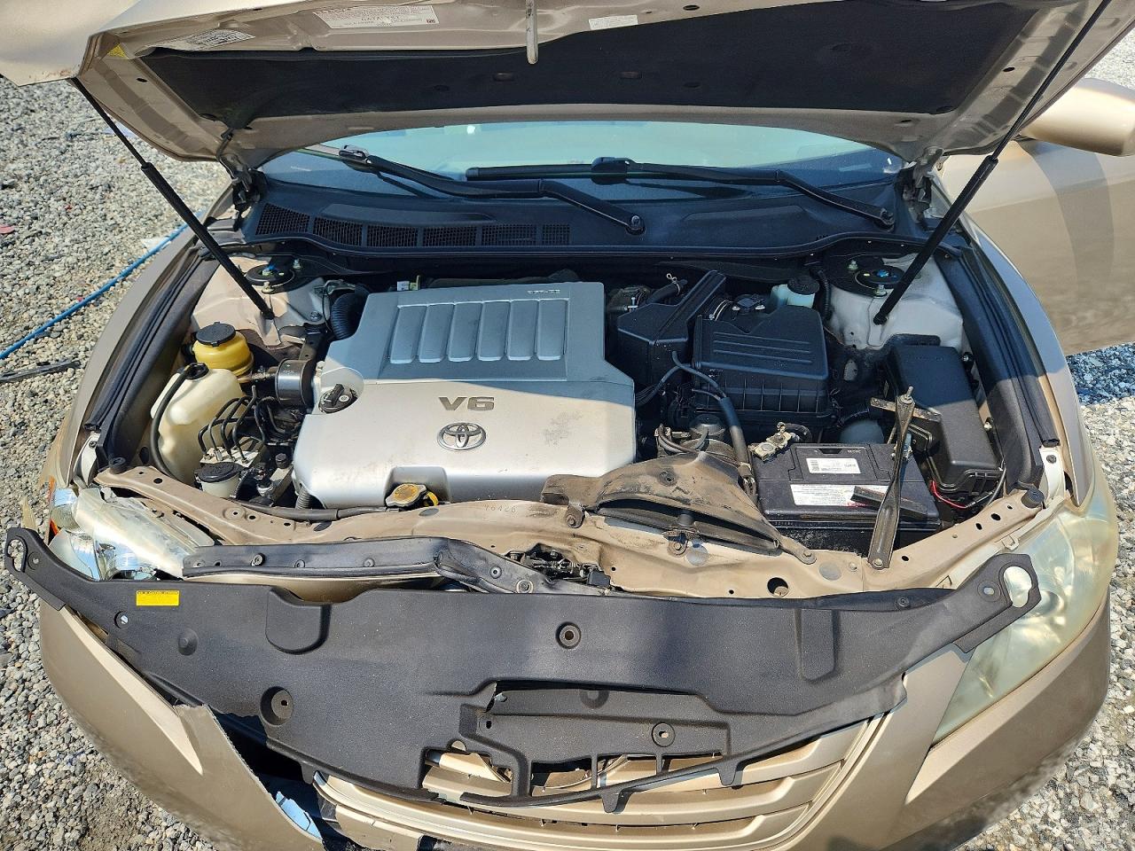 2007 Toyota Camry Le V6 Gold vin: 4T1BK46KX7U549688