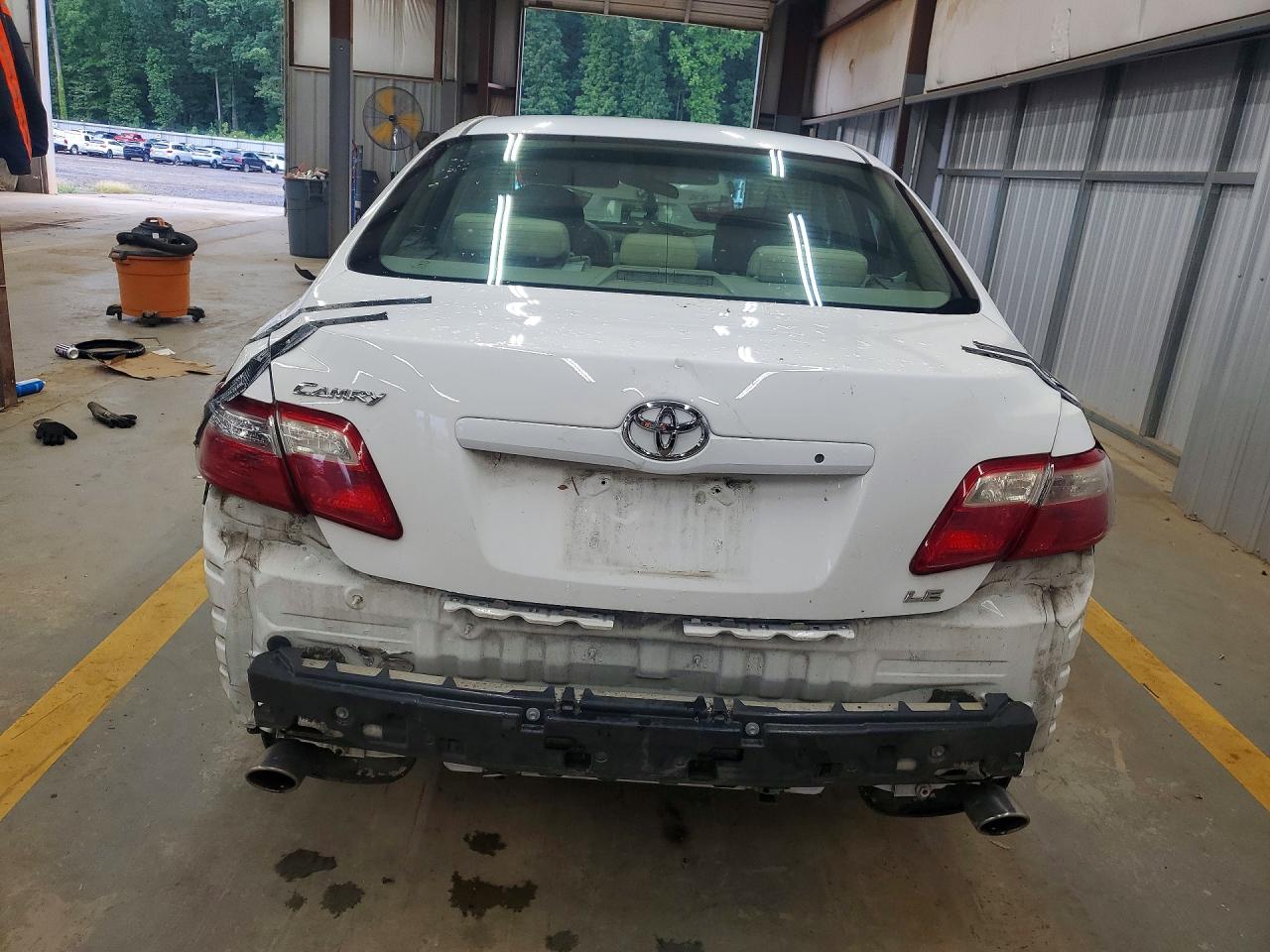 2007 Toyota Camry Le V6 White vin: 4T1BK46KX7U555569