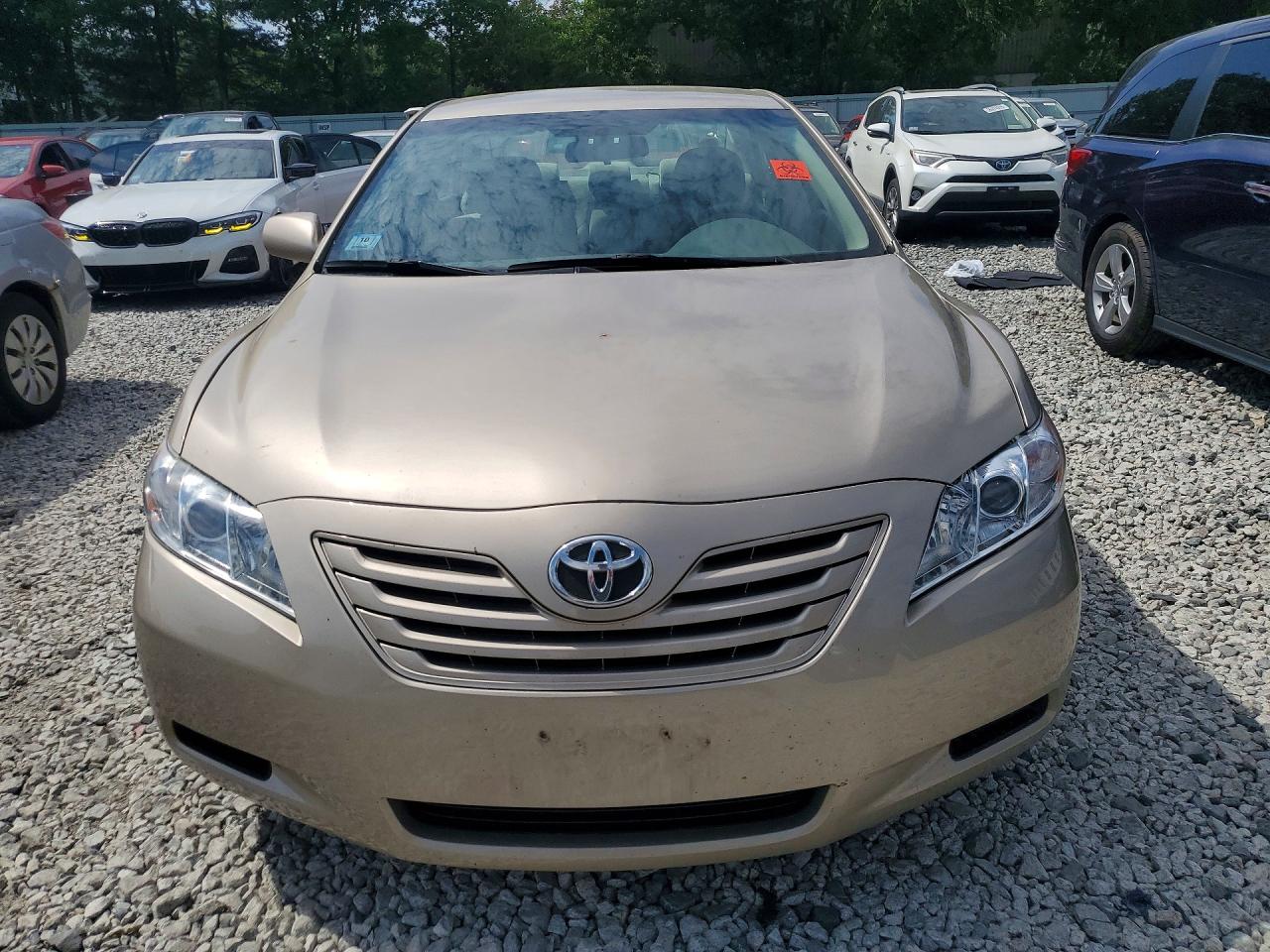 2008 Toyota Camry Le V6 Gold vin: 4T1BK46KX8U067790