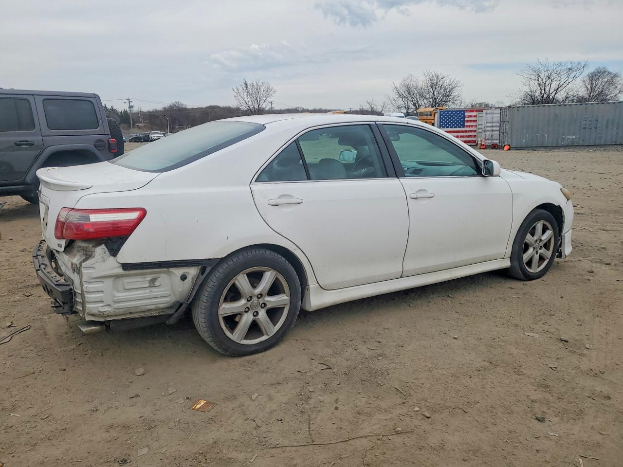 2008 Toyota Camry Se V6 White vin: 4T1BK46KX8U562720