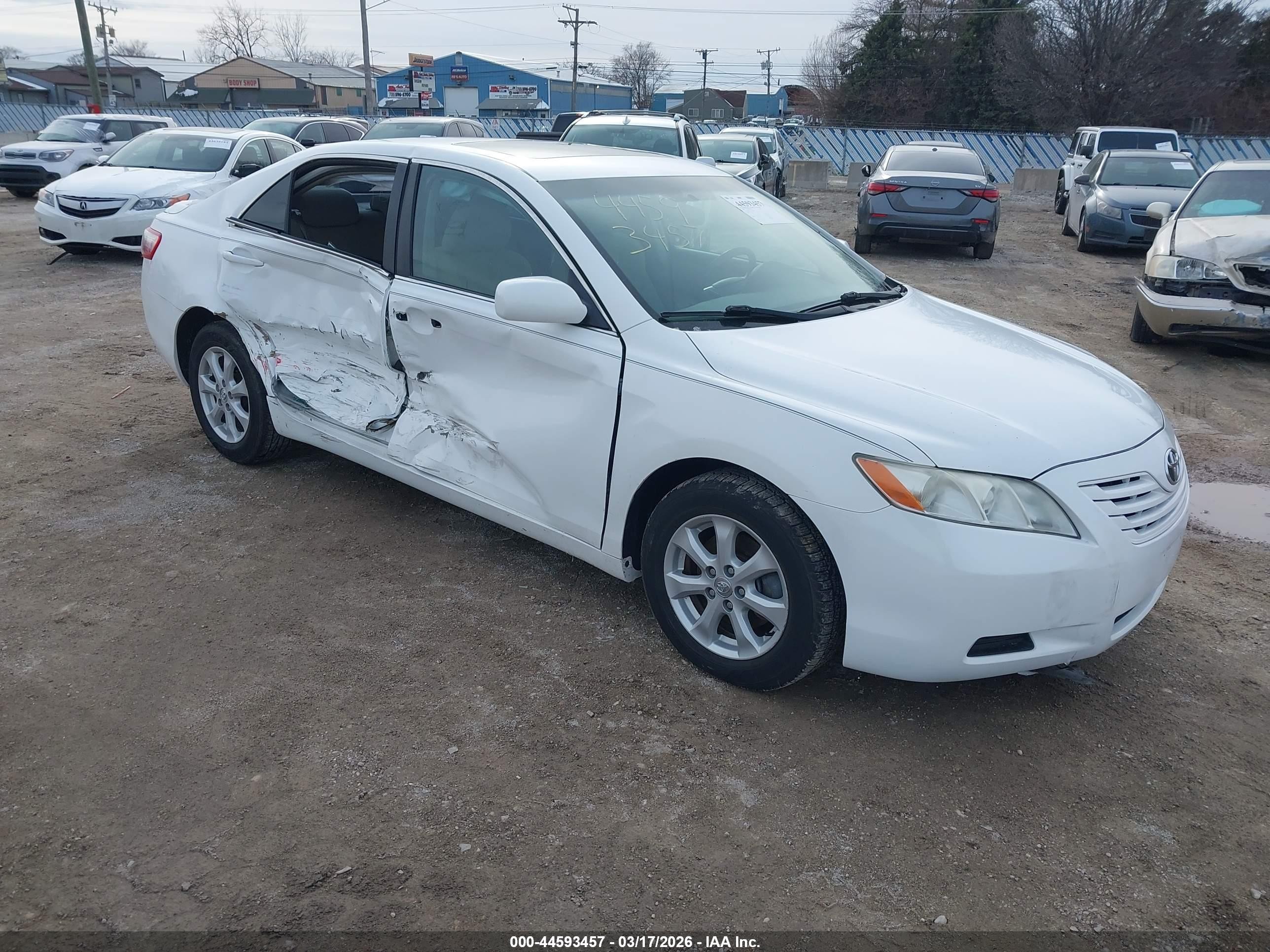 2008 Toyota Camry Le V6 White vin: 4T1BK46KX8U566296
