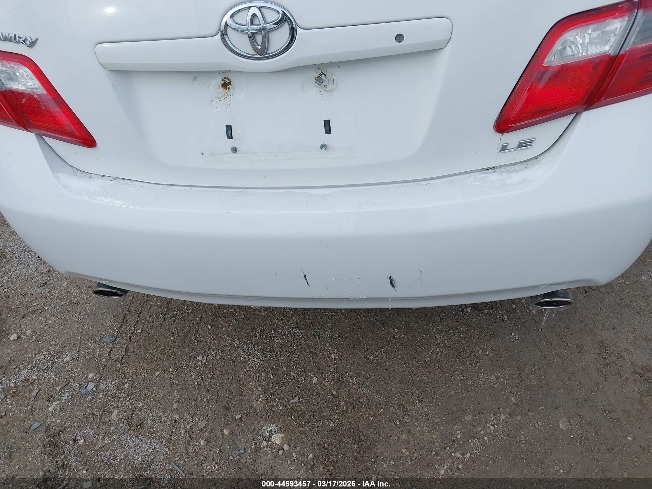 2008 Toyota Camry Le V6 White vin: 4T1BK46KX8U566296