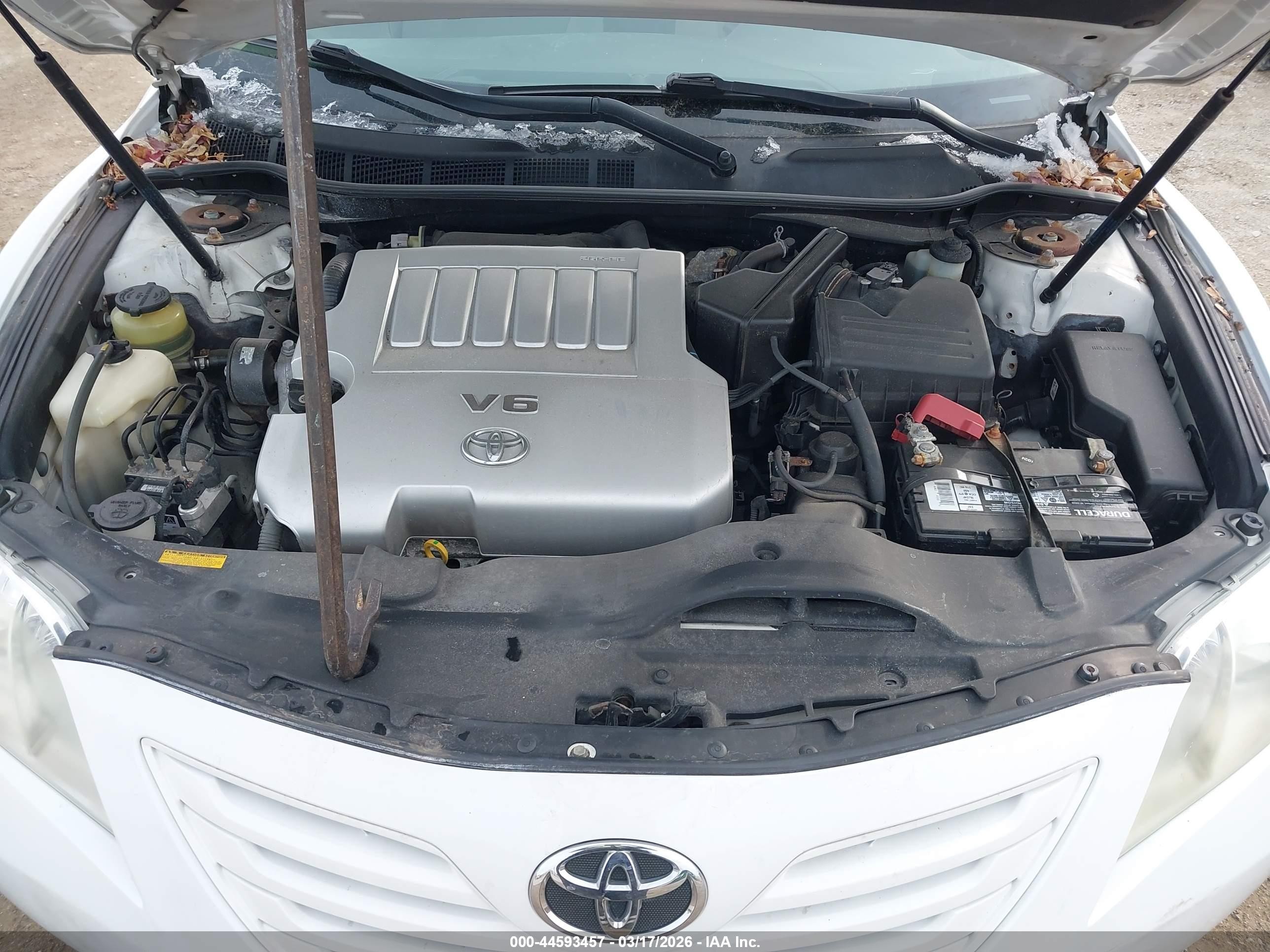 2008 Toyota Camry Le V6 White vin: 4T1BK46KX8U566296