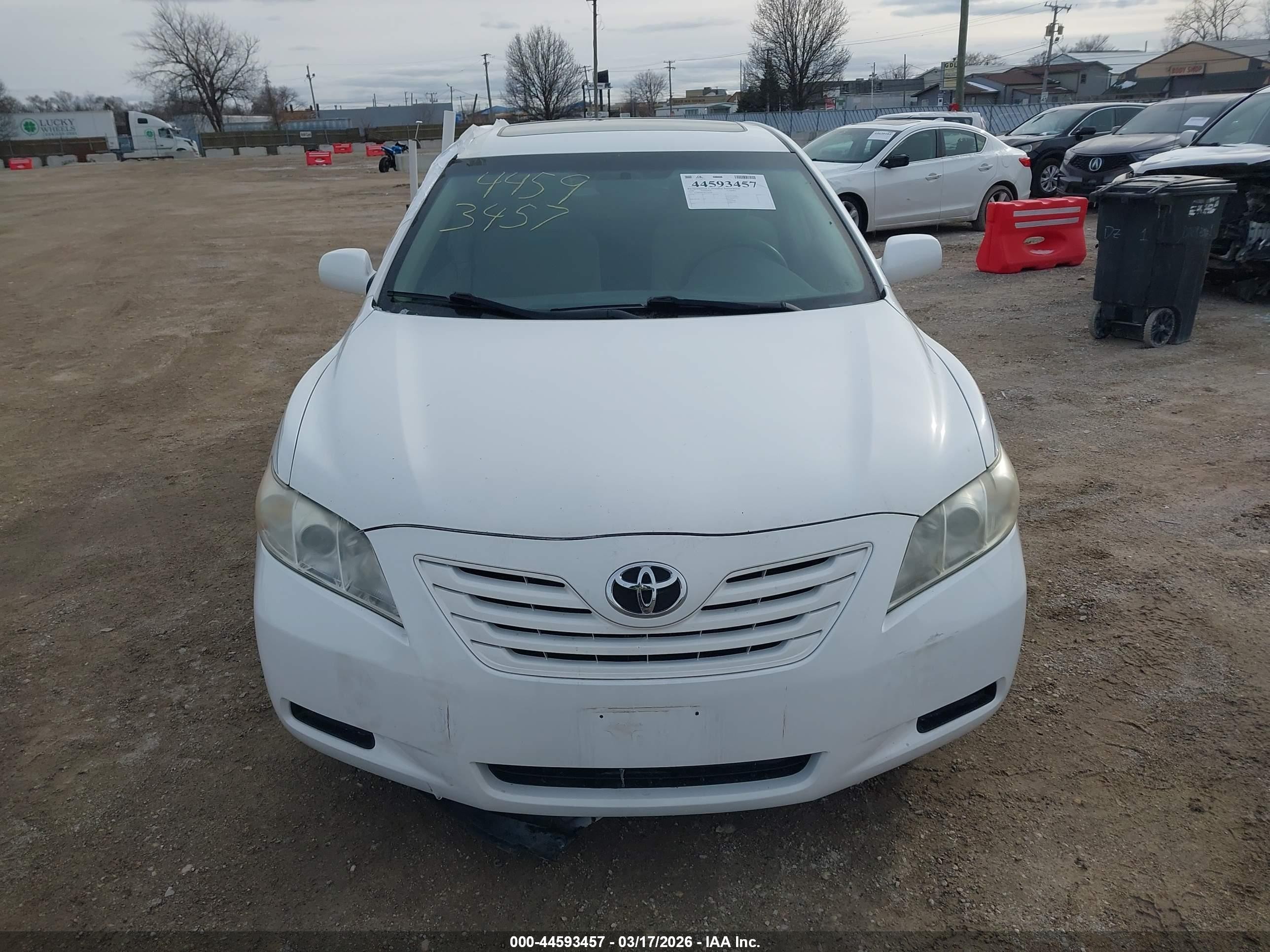 2008 Toyota Camry Le V6 White vin: 4T1BK46KX8U566296