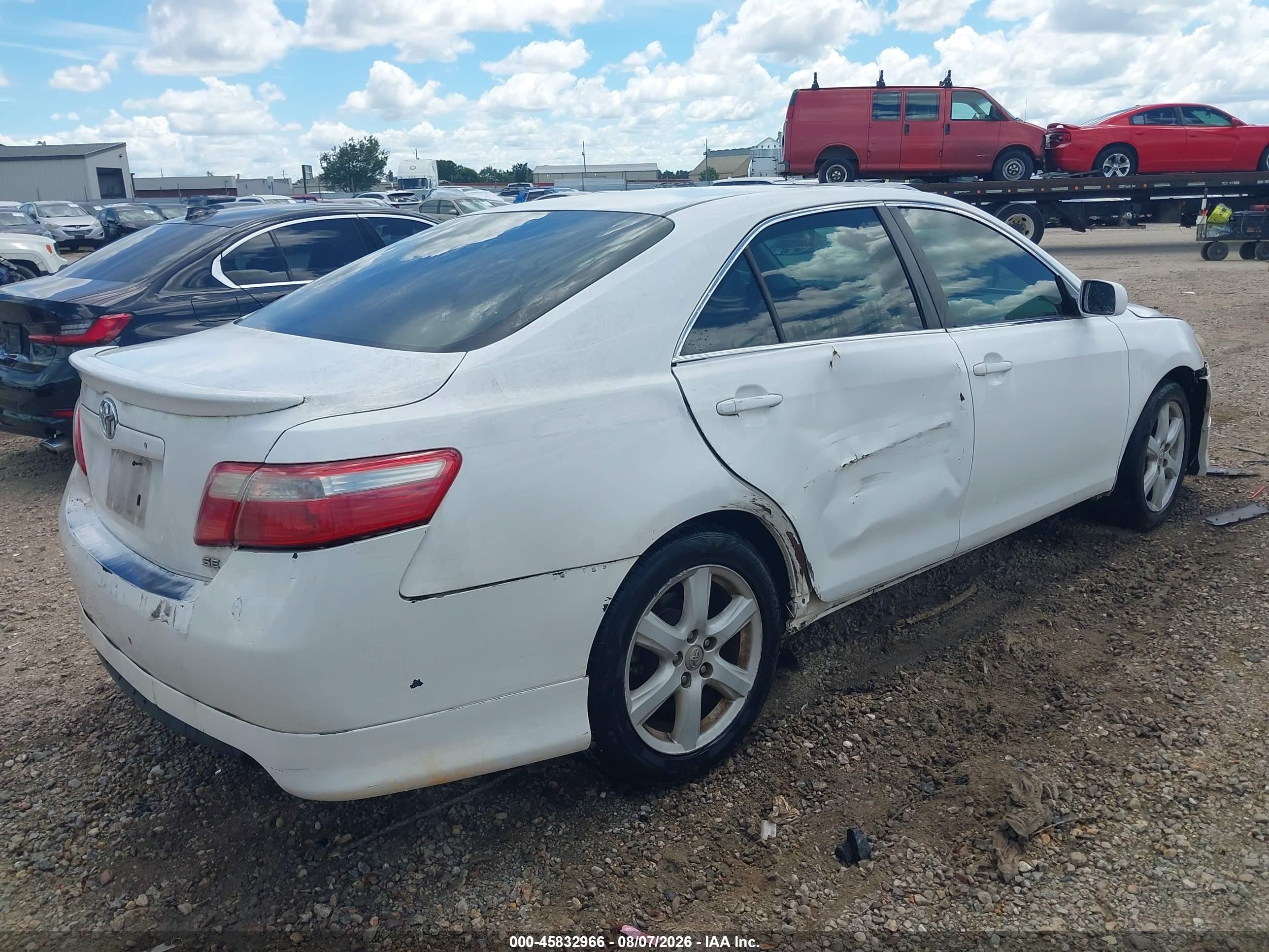 2008 Toyota Camry Se White vin: 4T1BK46KX8U568078