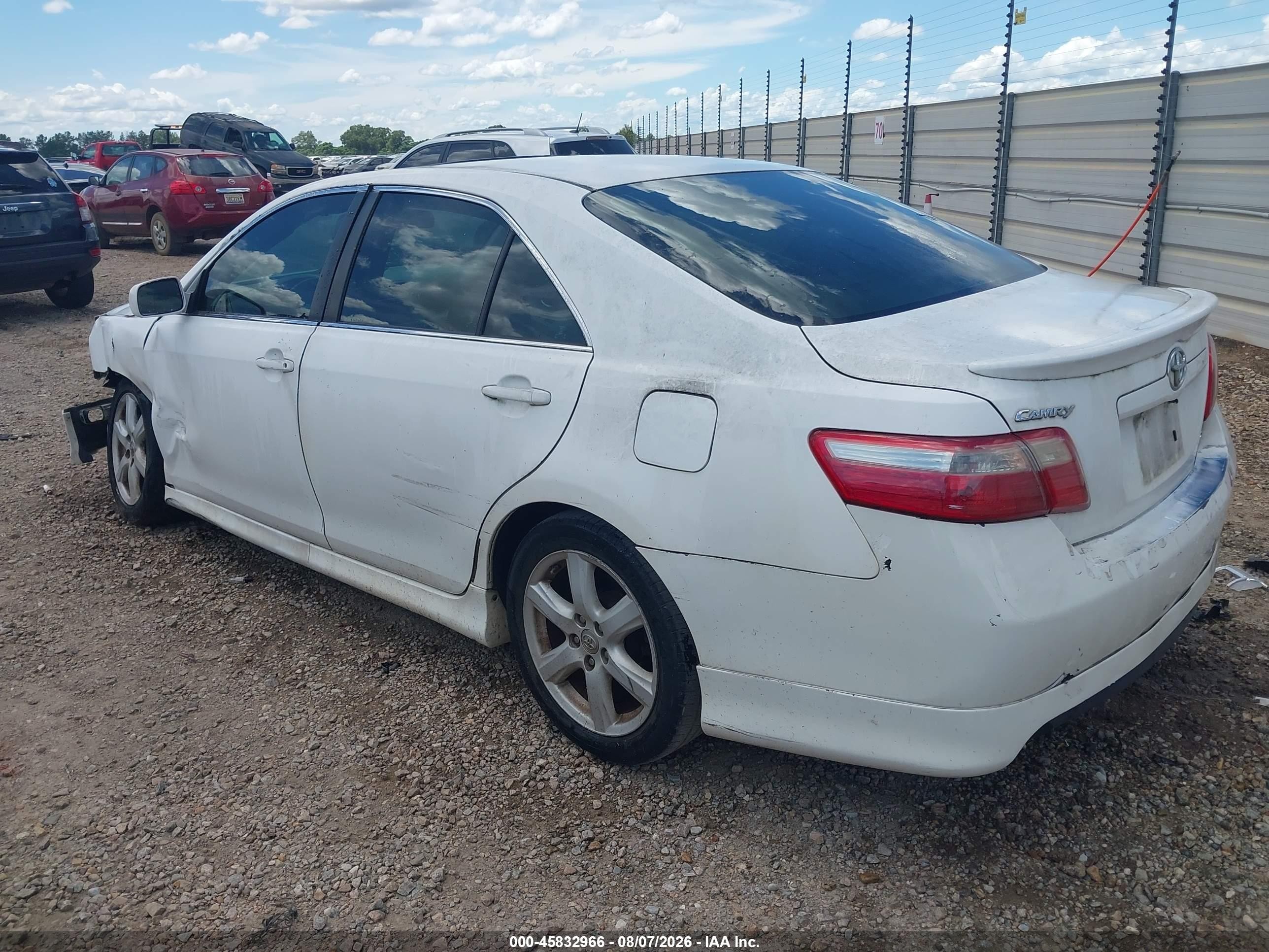 2008 Toyota Camry Se White vin: 4T1BK46KX8U568078