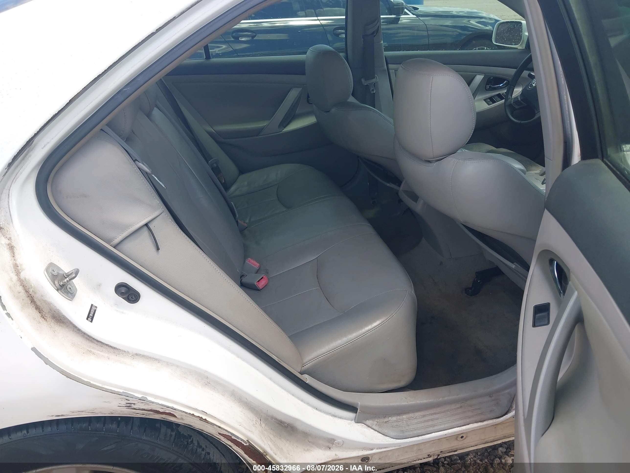 2008 Toyota Camry Se White vin: 4T1BK46KX8U568078