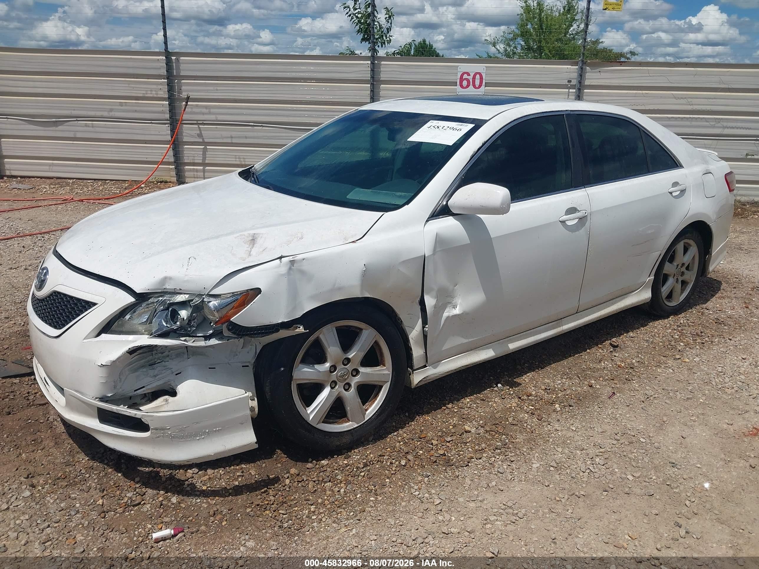 2008 Toyota Camry Se White vin: 4T1BK46KX8U568078