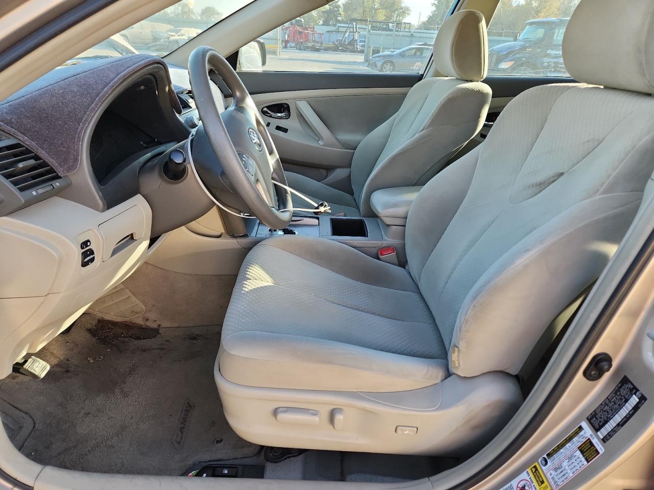 2009 Toyota Camry Le V6 Beige vin: 4T1BK46KX9U076488