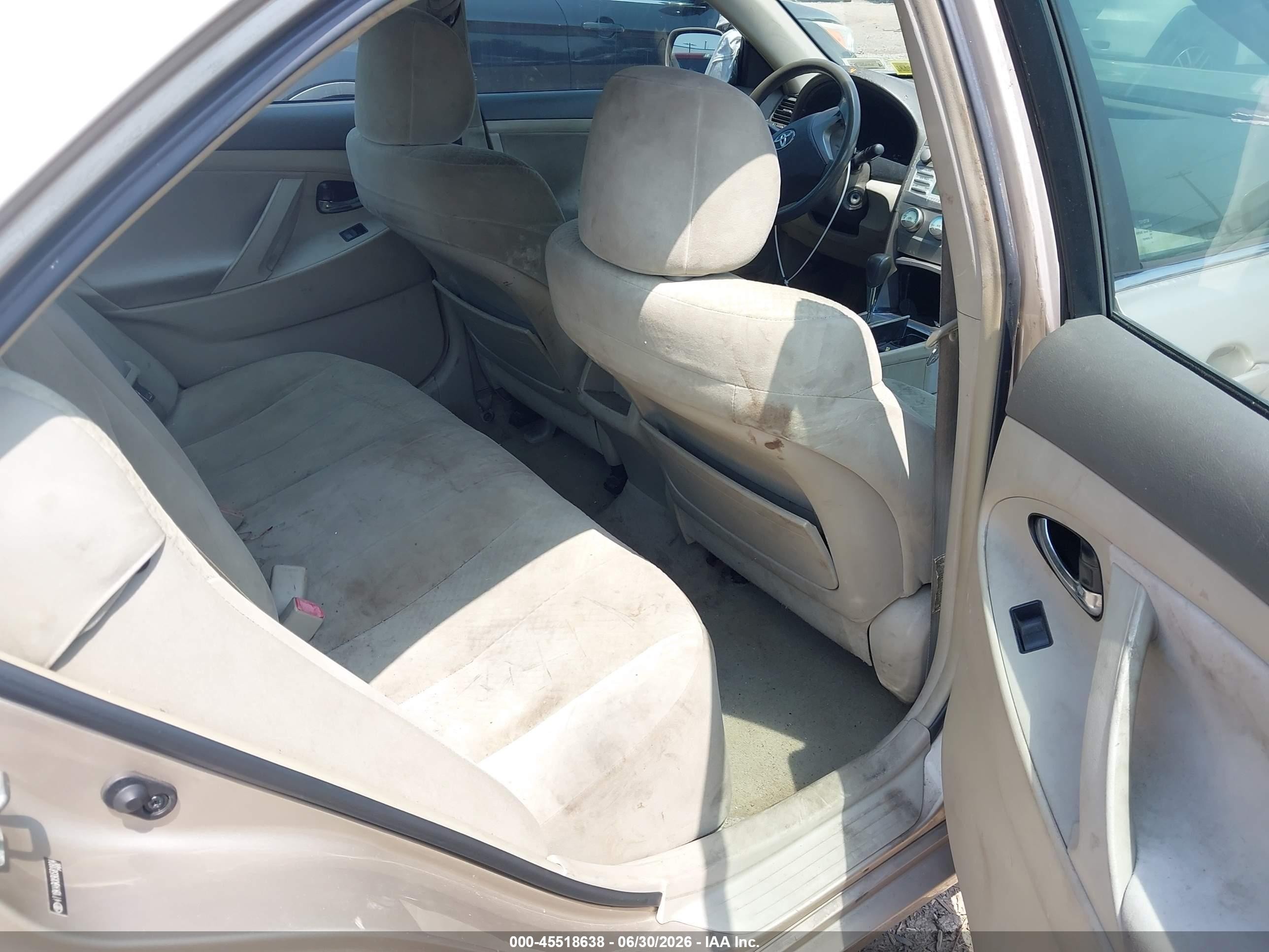 2009 Toyota Camry Le V6 Золотой vin: 4T1BK46KX9U581804