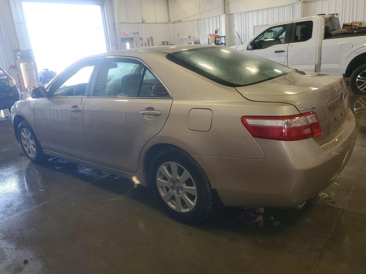 2009 Toyota Camry Xle V6 Tan vin: 4T1BK46KX9U590714