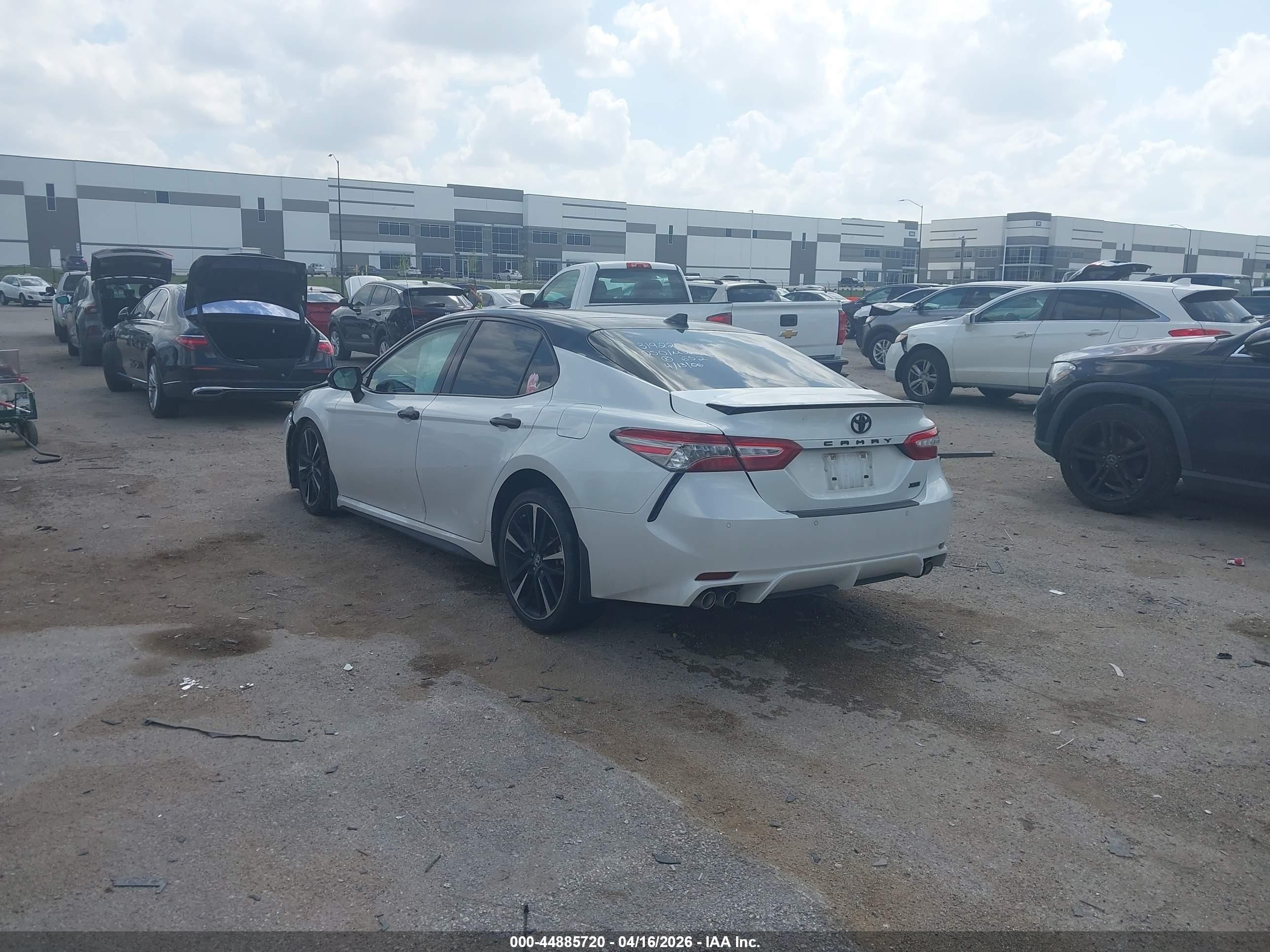 2019 Toyota Camry Xse V6 White vin: 4T1BZ1HK7KU030808