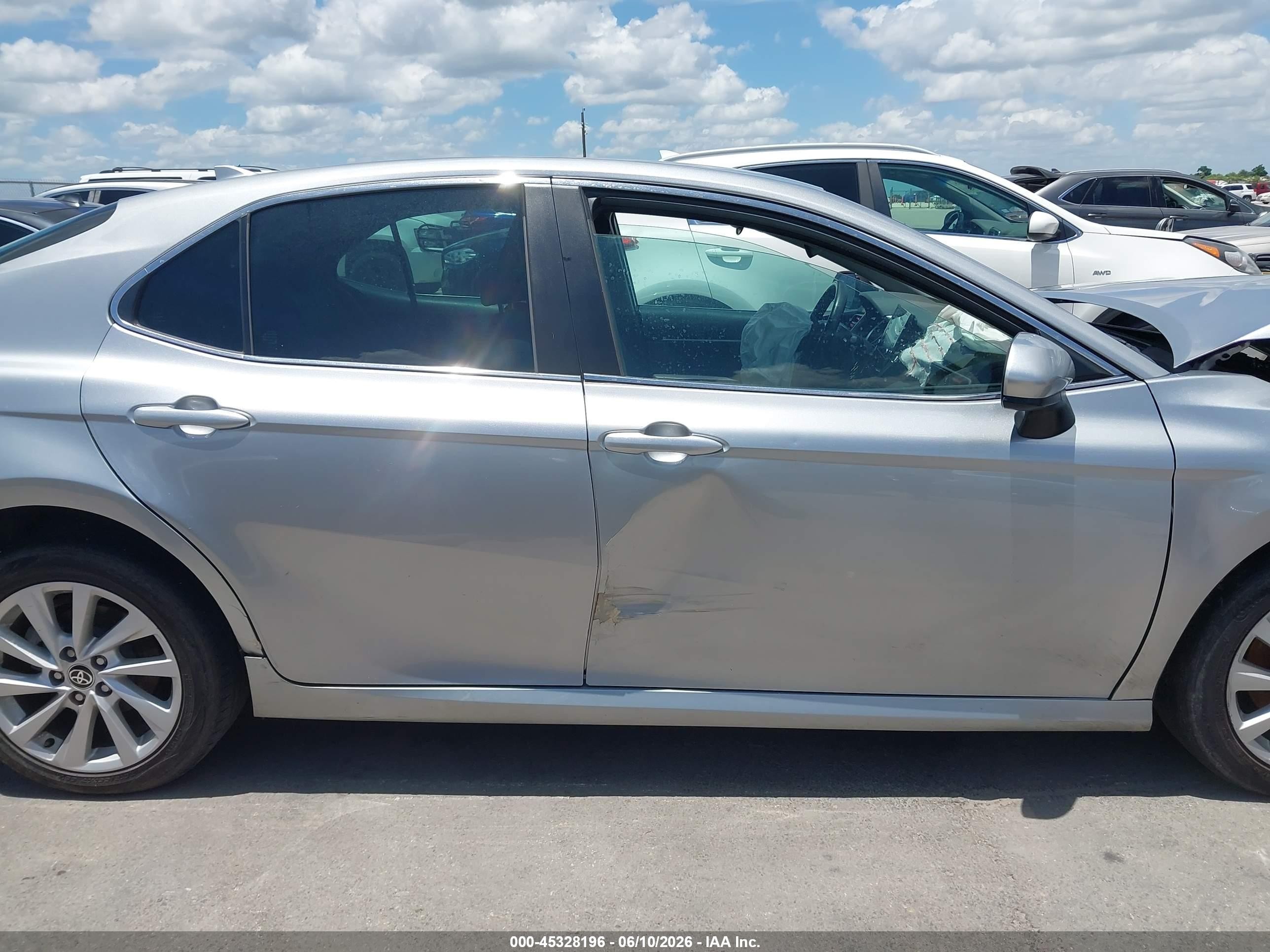 2023 Toyota Camry Le Silver vin: 4T1C11AK0PU731560