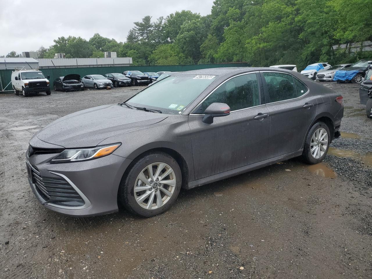 2024 Toyota Camry Le Серый vin: 4T1C11AK0RU906733 Damage: Left Front Door, Chipped, 3